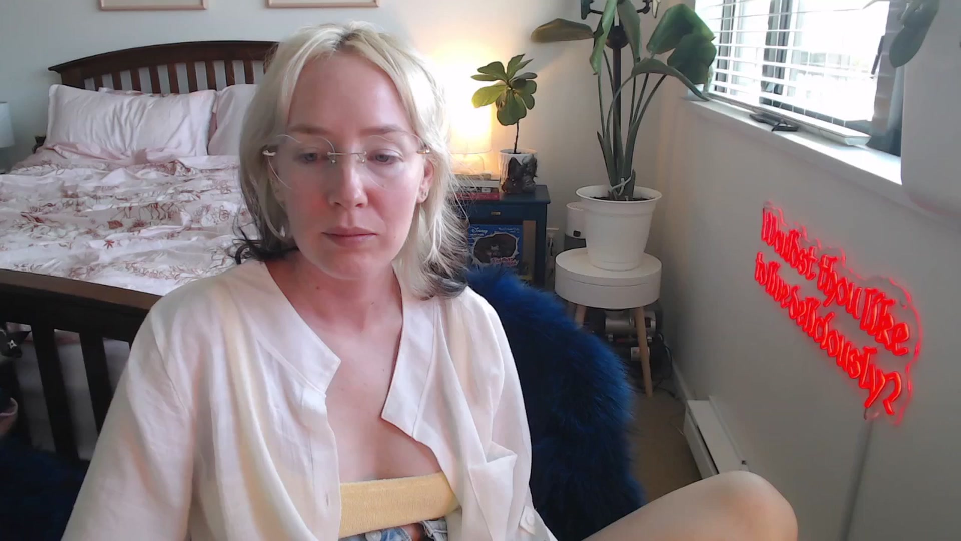 Gallery image thumbnail from NahlaHoney's myfreecams stream on, 06/10/2025, 03:07 image 4 of 20