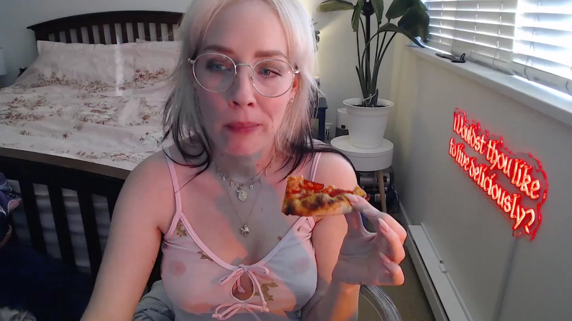 Gallery image thumbnail from NahlaHoney's myfreecams stream on, 06/17/2025, 03:26 image 17 of 20