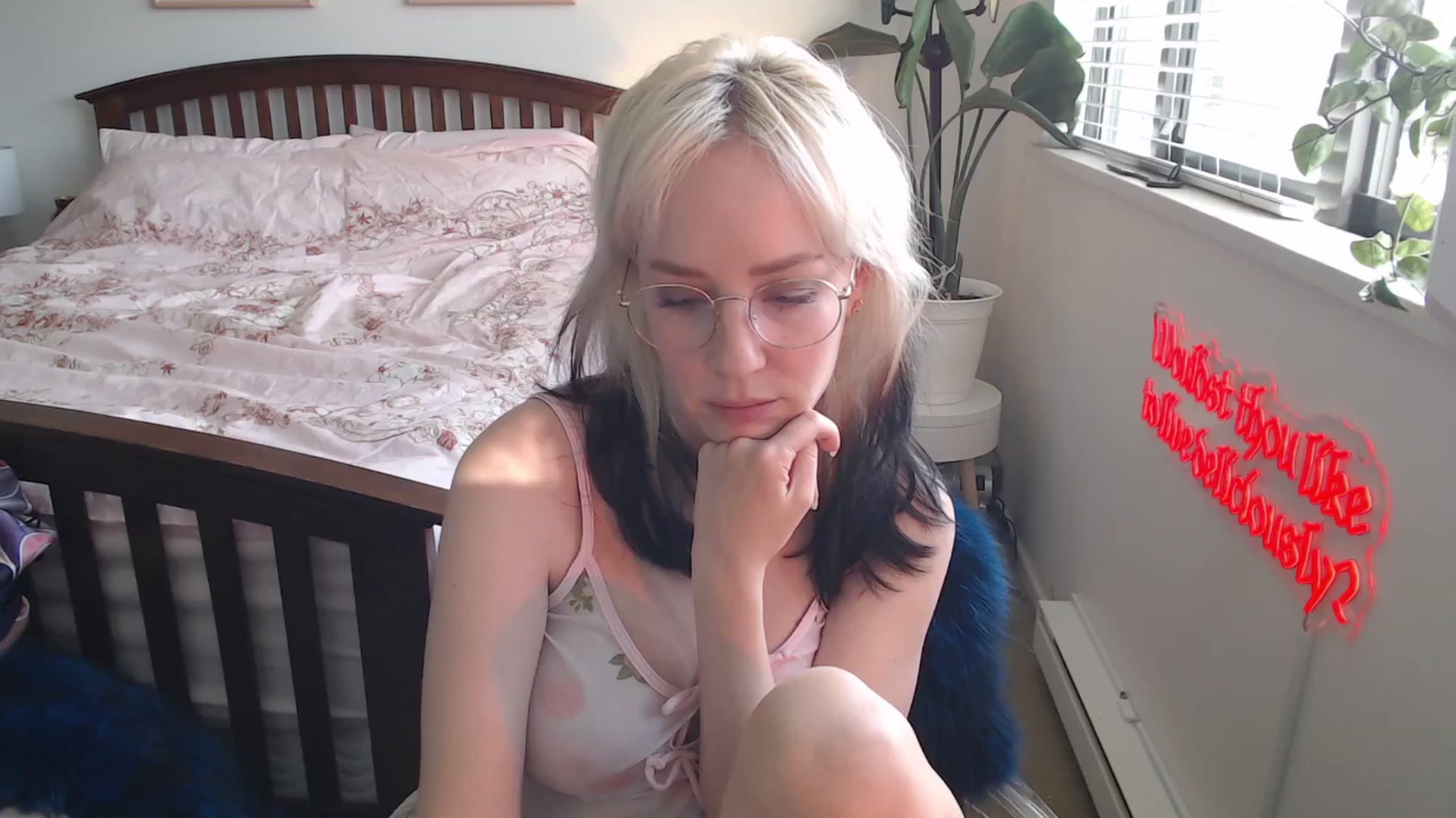 Gallery image thumbnail from NahlaHoney's myfreecams stream on, 06/17/2025, 03:26 image 5 of 20
