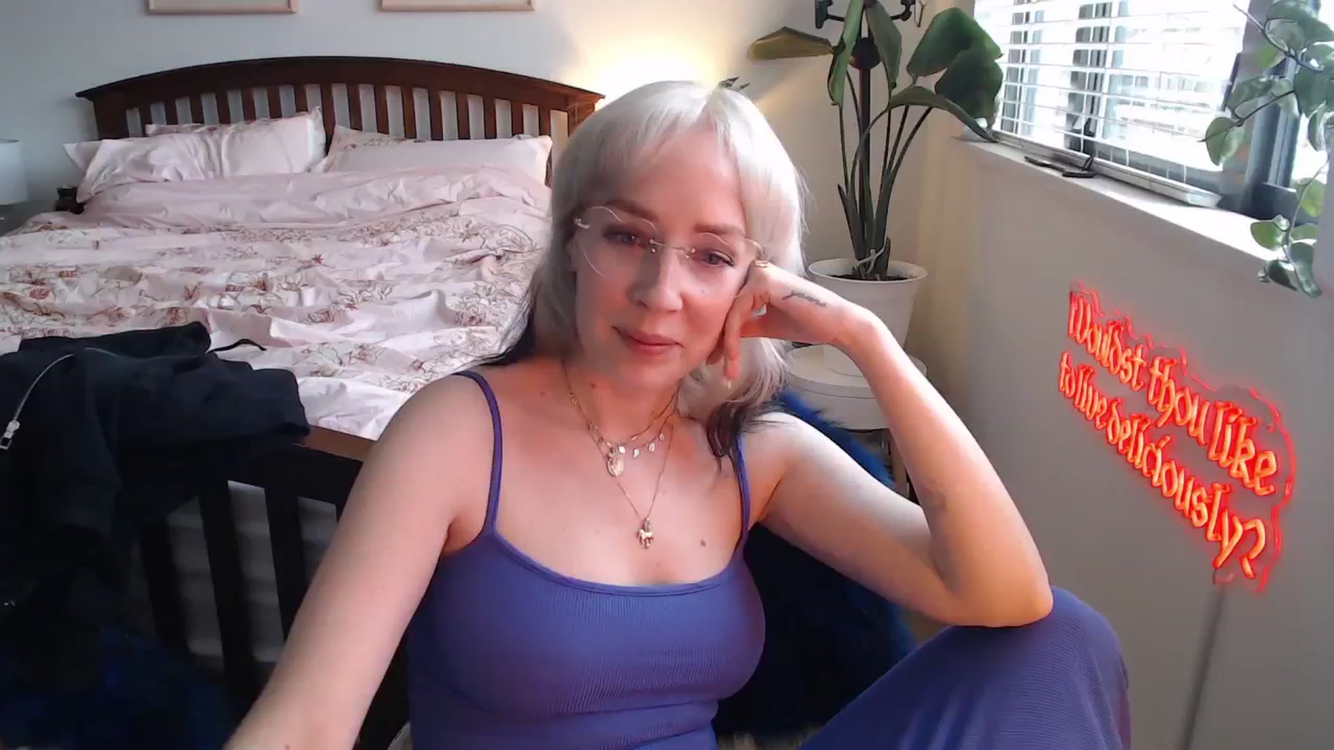Gallery image thumbnail from NahlaHoney's myfreecams stream on, 06/18/2025, 03:07 image 11 of 20