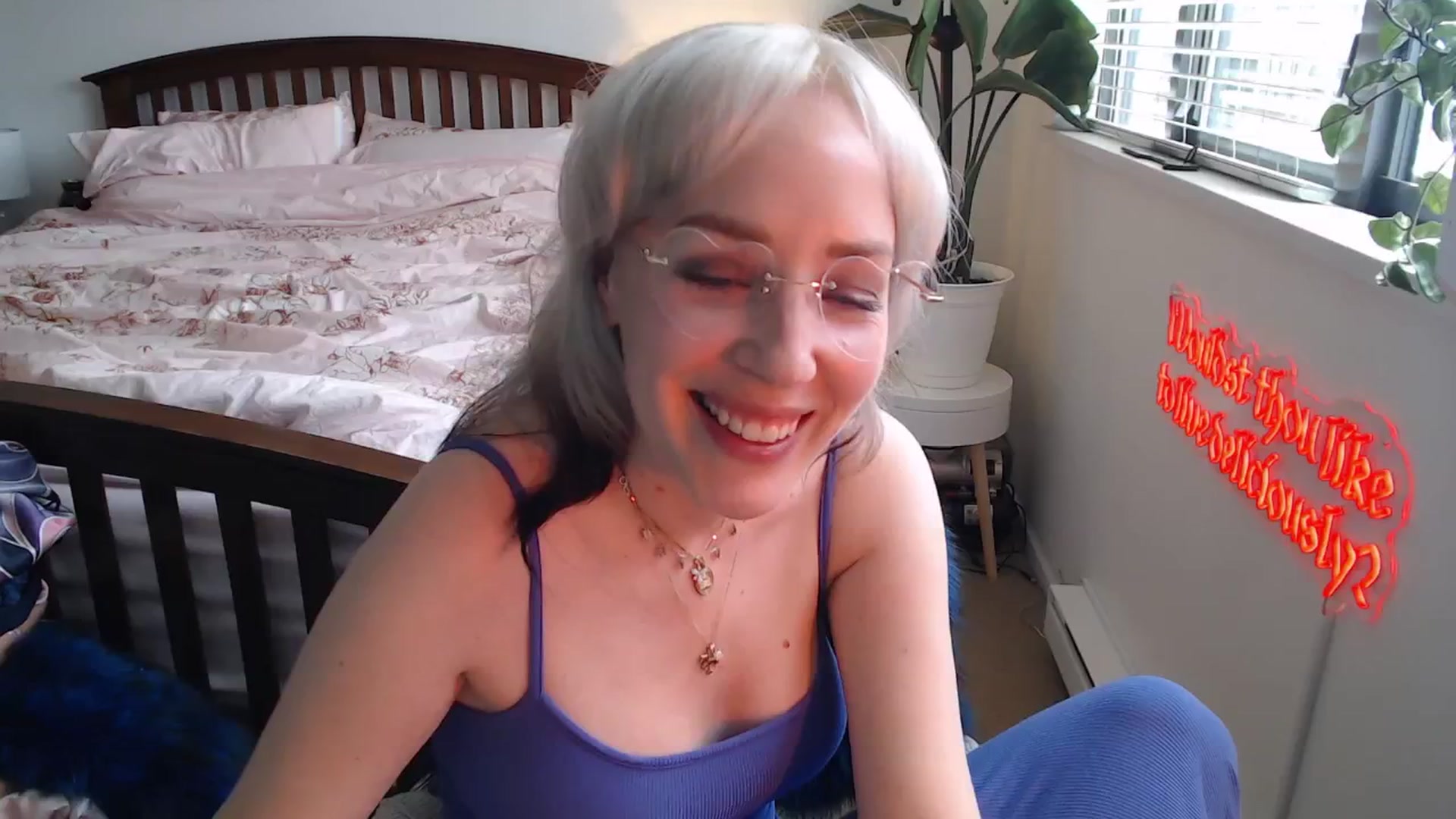 Gallery image thumbnail from NahlaHoney's myfreecams stream on, 06/18/2025, 03:07 image 4 of 20