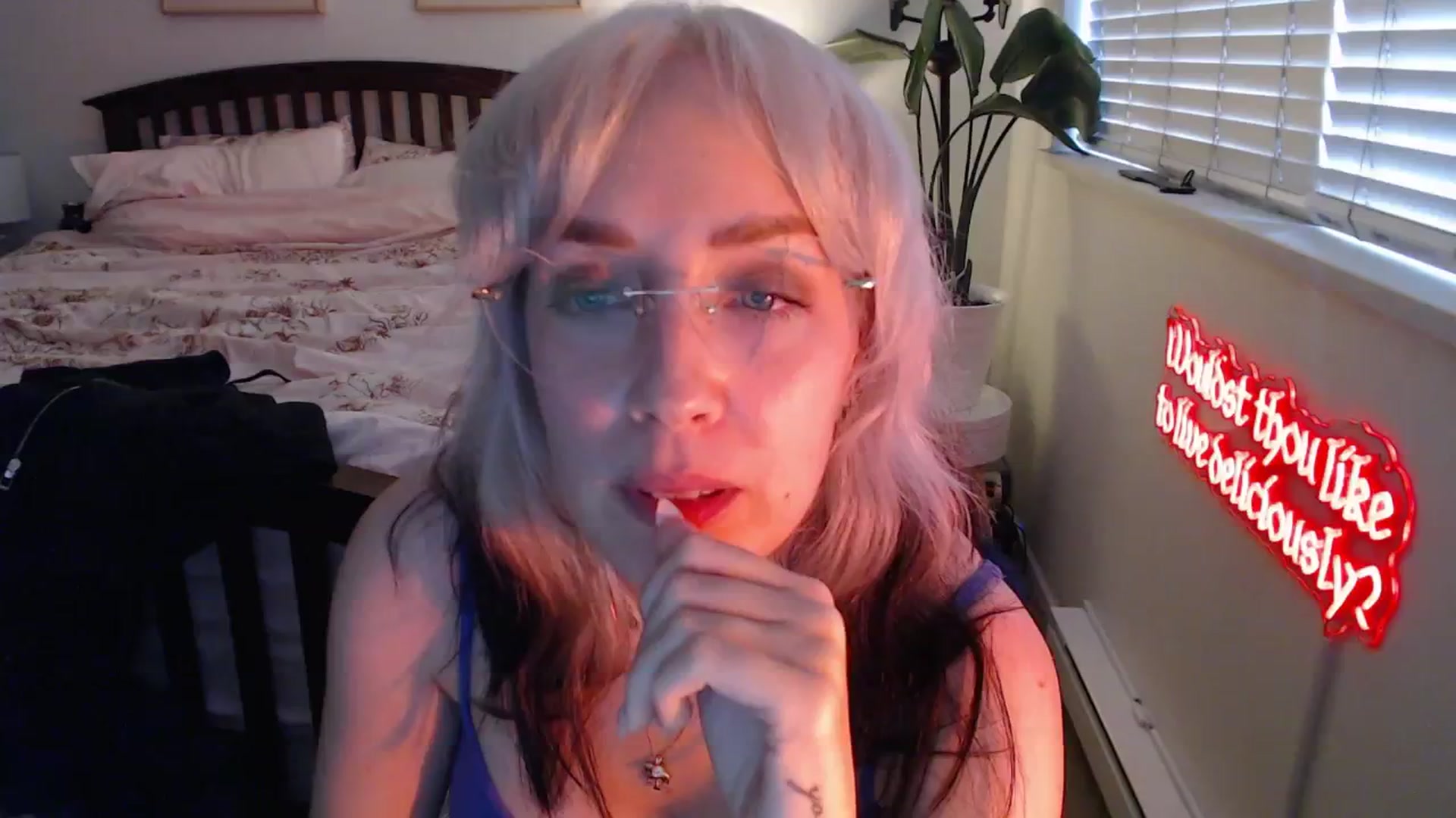 Gallery image thumbnail from NahlaHoney's myfreecams stream on, 06/18/2025, 03:07 image 13 of 20
