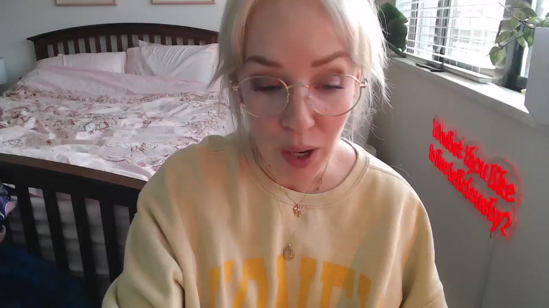 Gallery image thumbnail from NahlaHoney's myfreecams stream on, 06/24/2025, 04:16 image 7 of 20