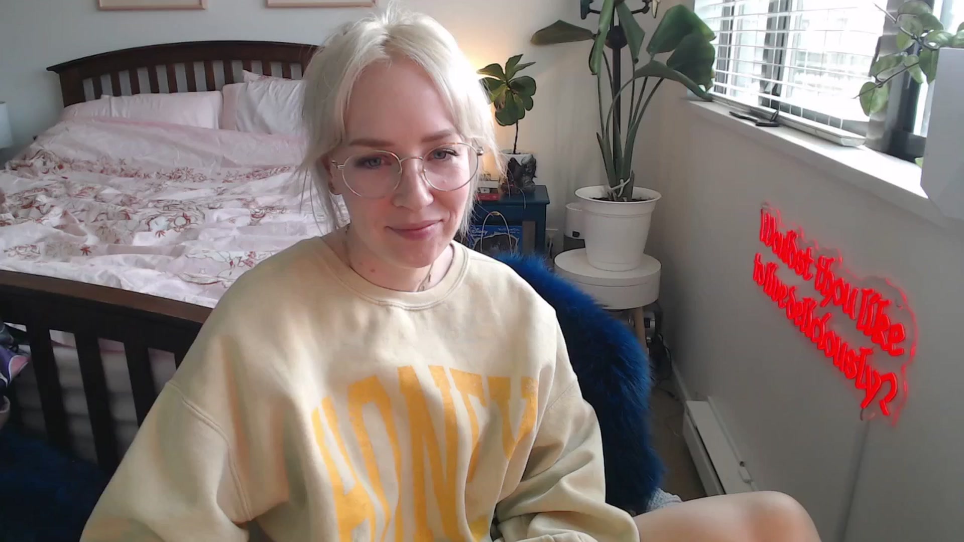 Gallery image thumbnail from NahlaHoney's myfreecams stream on, 06/24/2025, 04:16 image 5 of 20