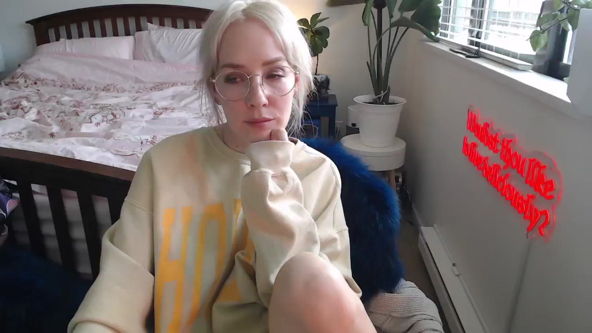 Gallery image thumbnail from NahlaHoney's myfreecams stream on, 06/24/2025, 04:16 image 3 of 20