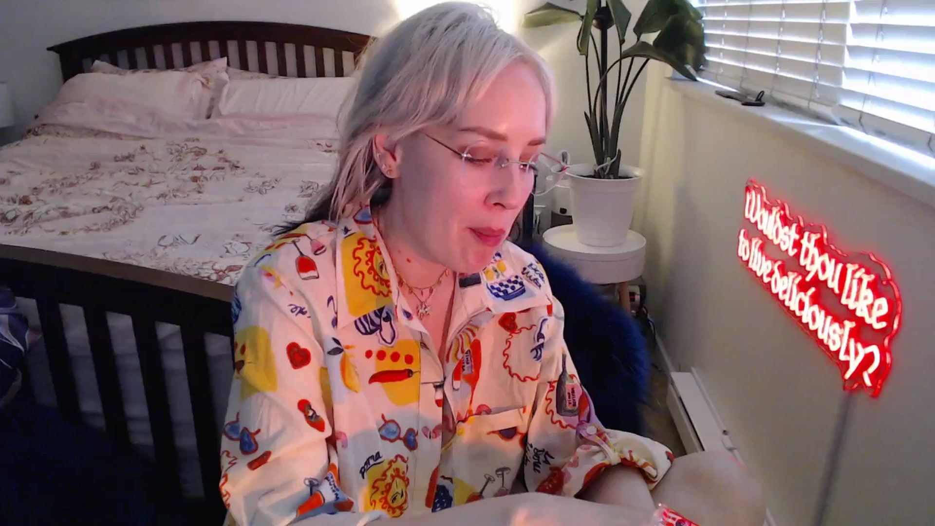 Gallery image thumbnail from NahlaHoney's myfreecams stream on, 06/25/2025, 03:09 image 7 of 20