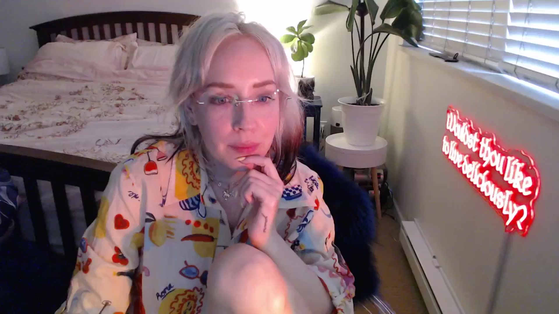Gallery image thumbnail from NahlaHoney's myfreecams stream on, 06/25/2025, 03:09 image 15 of 20