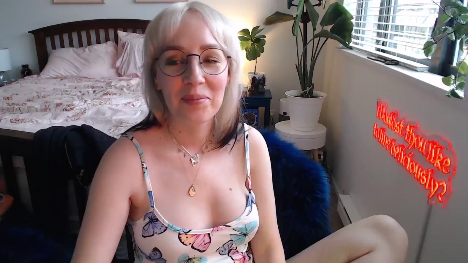 Gallery image thumbnail from NahlaHoney's myfreecams stream on, 06/28/2025, 02:15 image 16 of 20