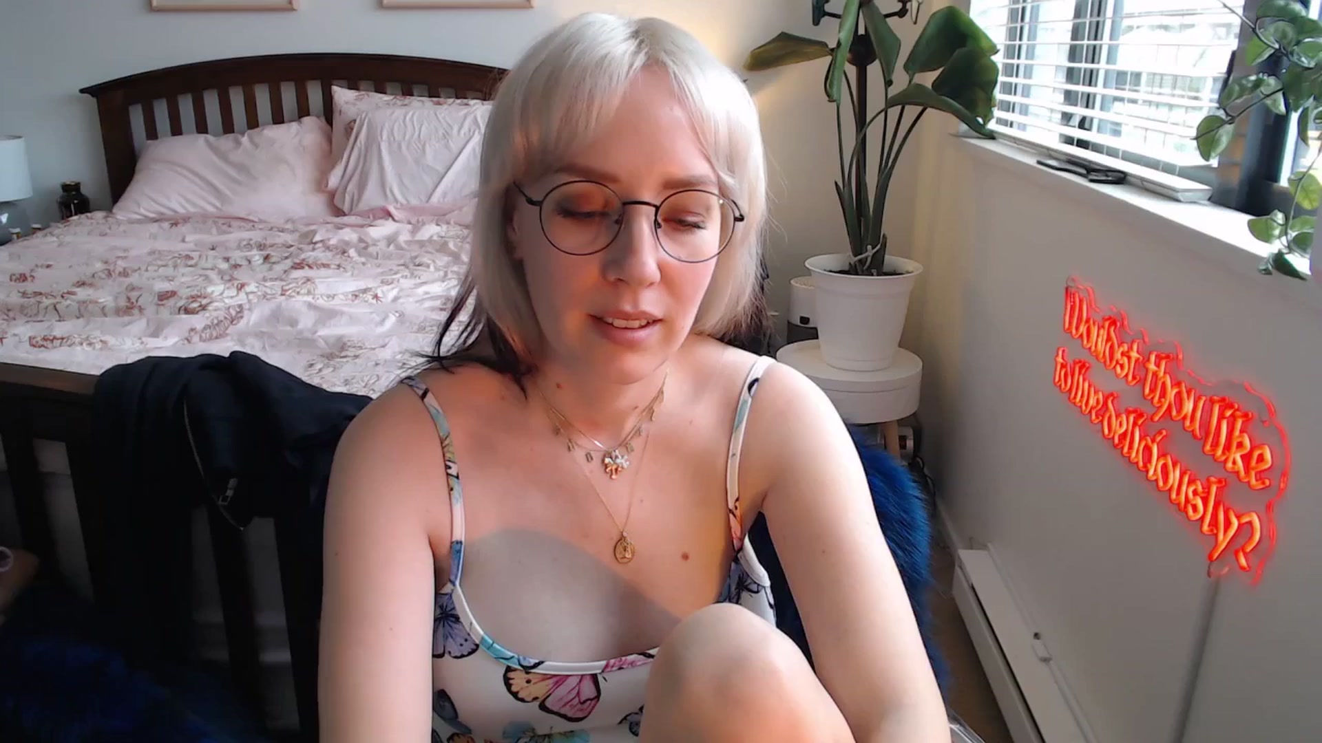 Gallery image thumbnail from NahlaHoney's myfreecams stream on, 06/28/2025, 02:15 image 18 of 20