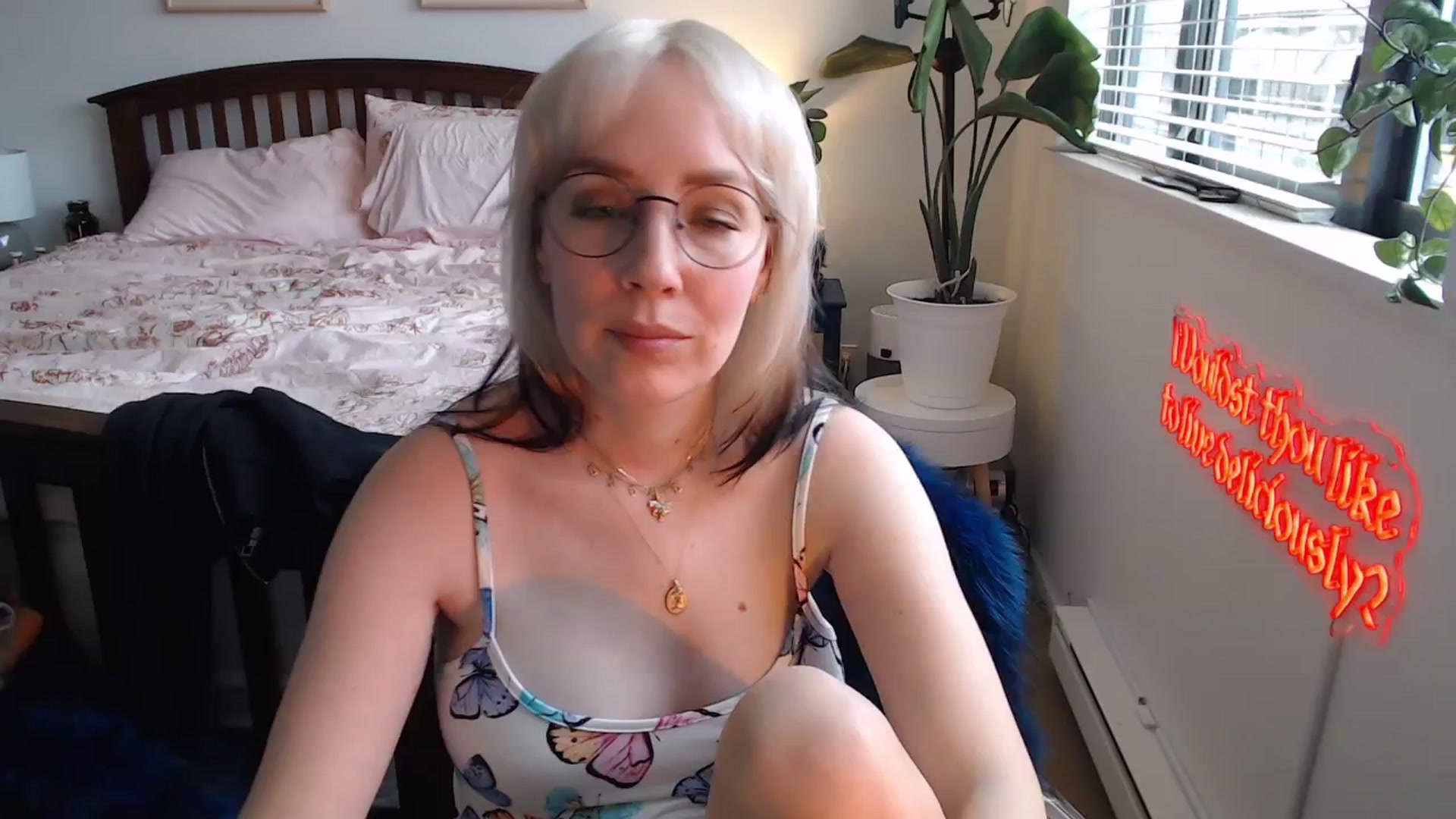 Gallery image thumbnail from NahlaHoney's myfreecams stream on, 06/28/2025, 02:15 image 20 of 20