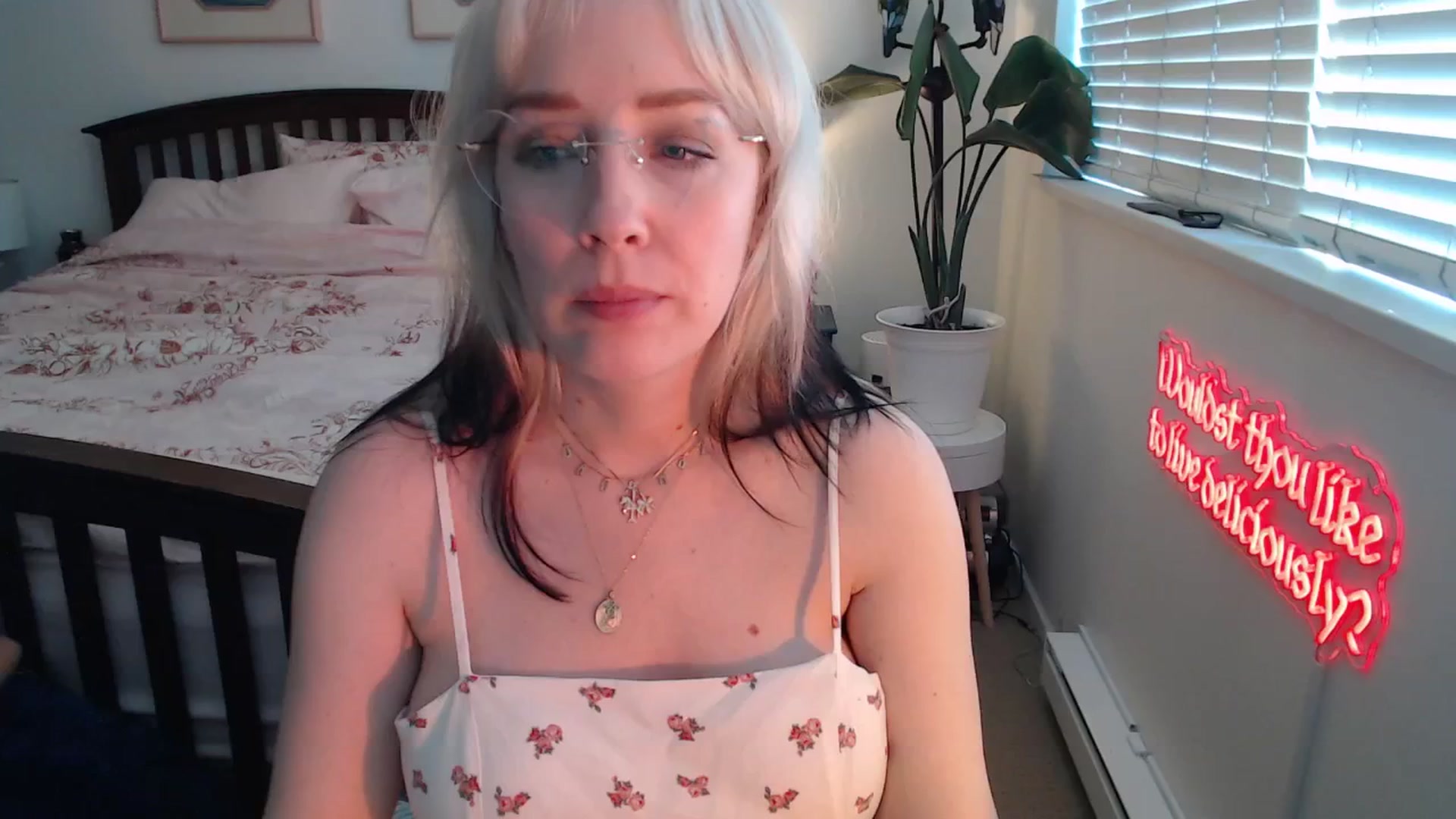 Gallery image thumbnail from NahlaHoney's myfreecams stream on, 07/01/2025, 02:32 image 12 of 20