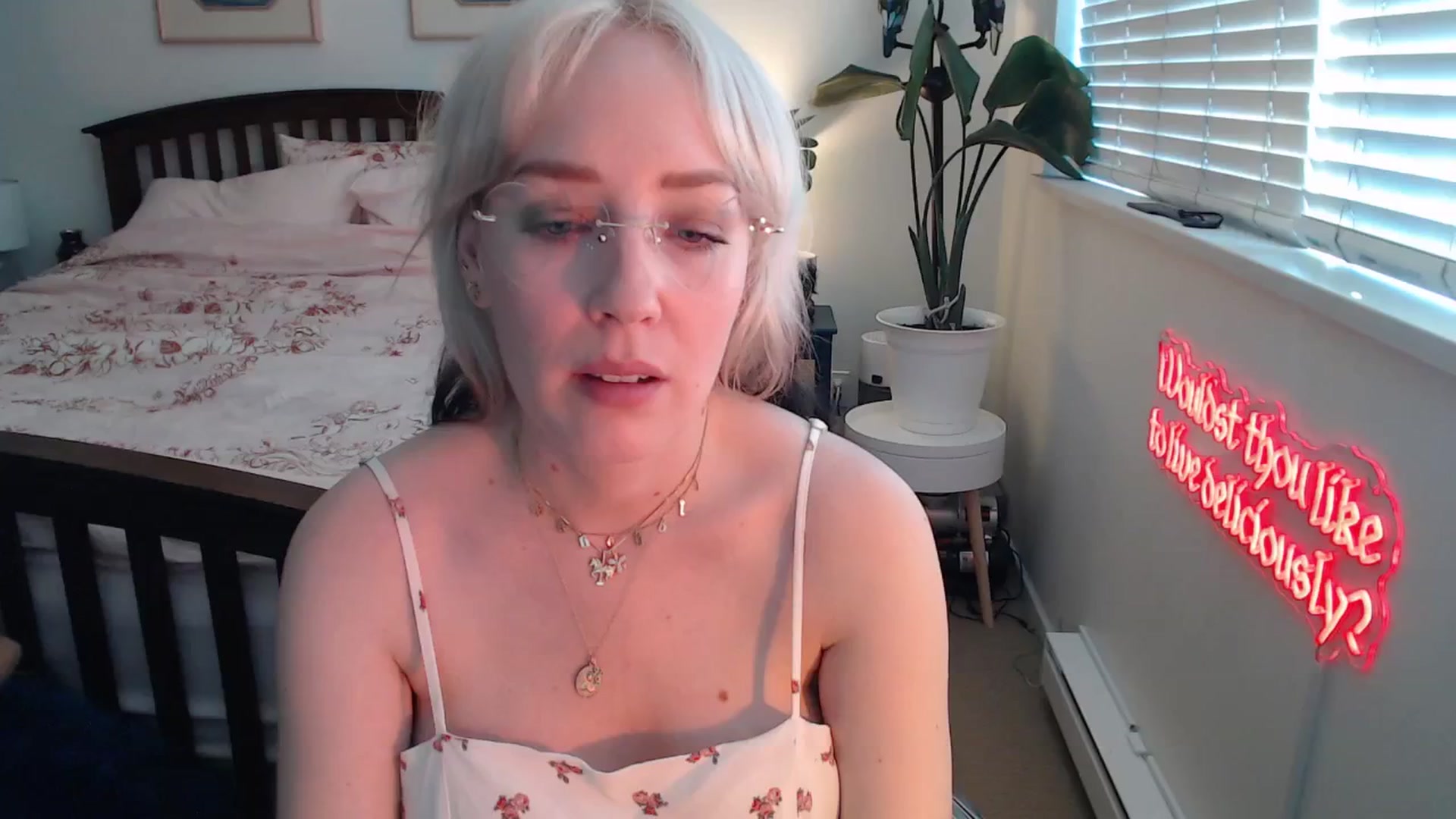Gallery image thumbnail from NahlaHoney's myfreecams stream on, 07/01/2025, 02:32 image 16 of 20