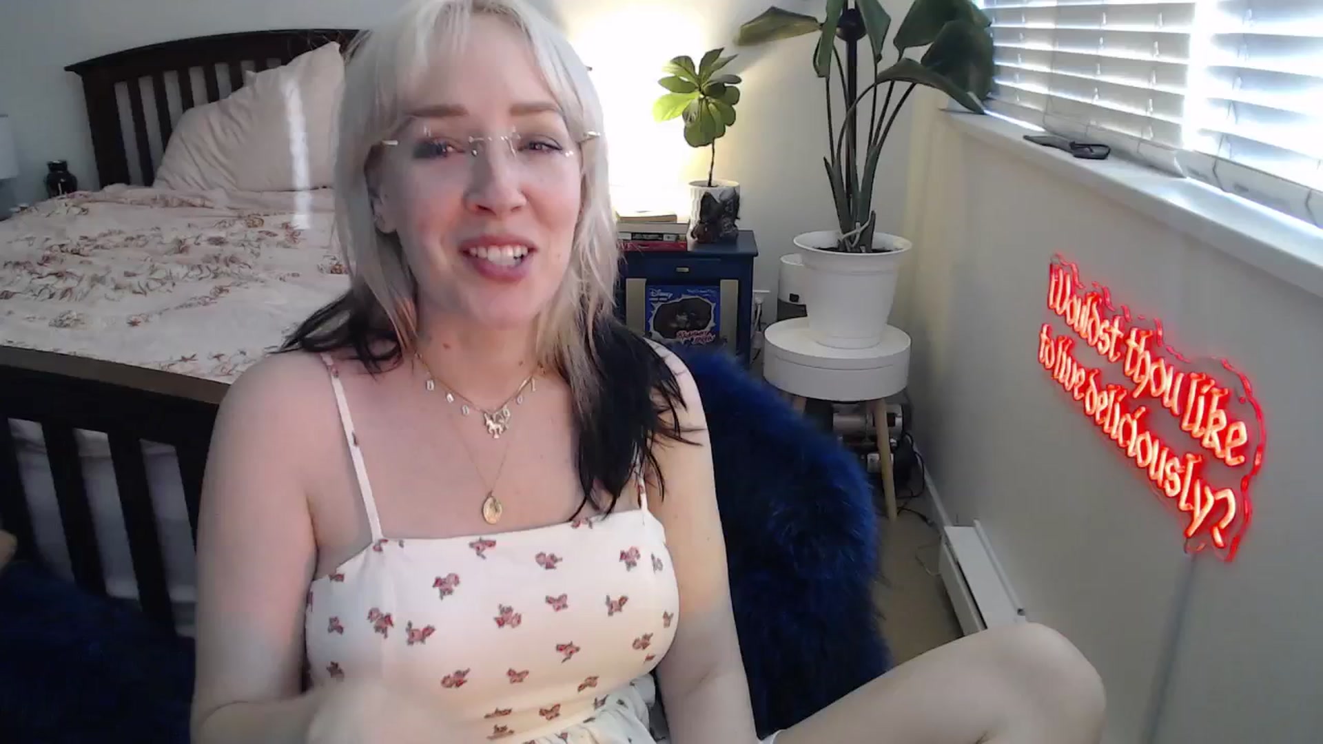 Gallery image thumbnail from NahlaHoney's myfreecams stream on, 07/01/2025, 03:47 image 4 of 20