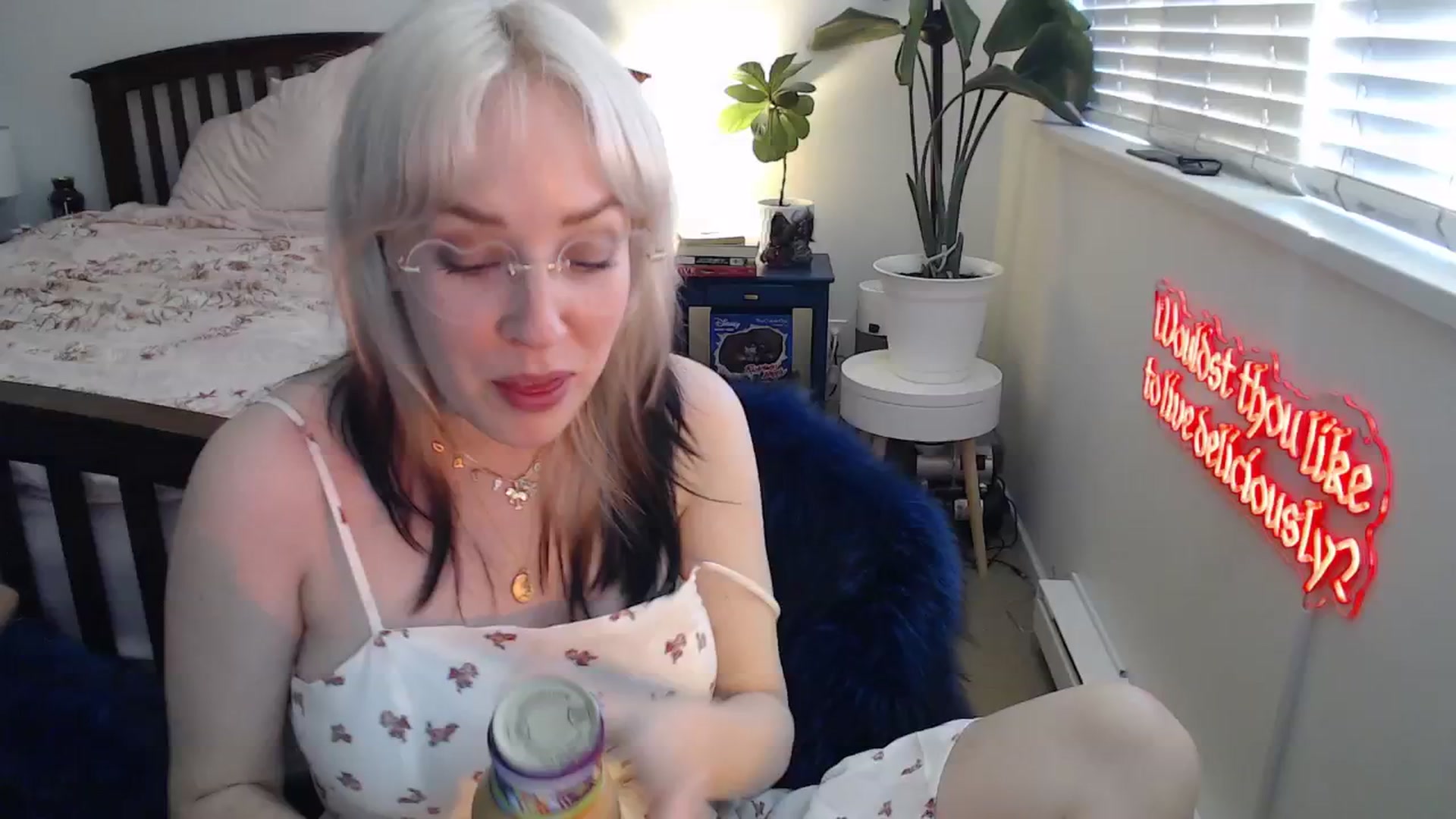 Gallery image thumbnail from NahlaHoney's myfreecams stream on, 07/01/2025, 03:47 image 2 of 20