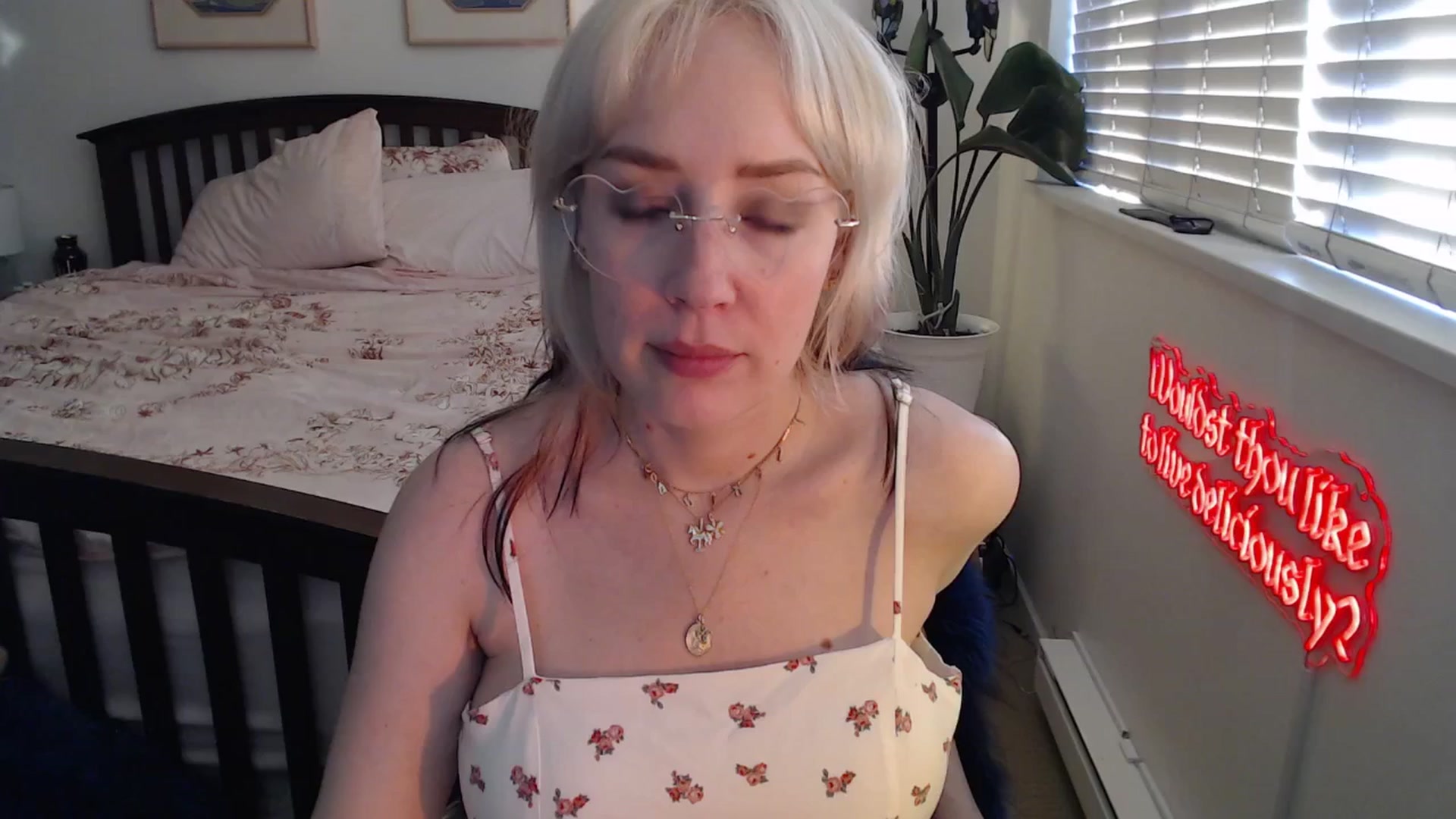 Gallery image thumbnail from NahlaHoney's myfreecams stream on, 07/01/2025, 03:47 image 20 of 20