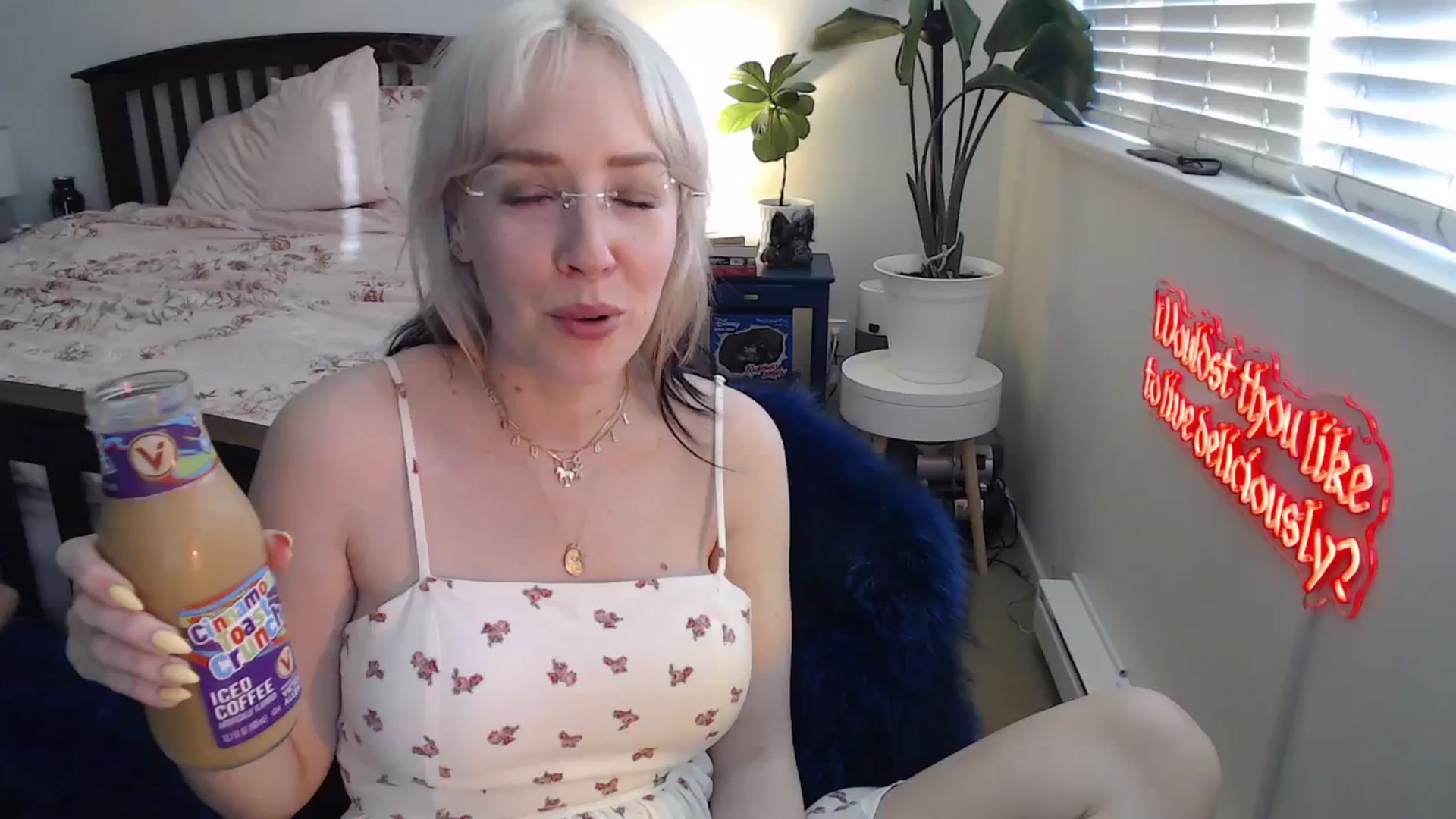 Gallery image thumbnail from NahlaHoney's myfreecams stream on, 07/01/2025, 03:47 image 3 of 20