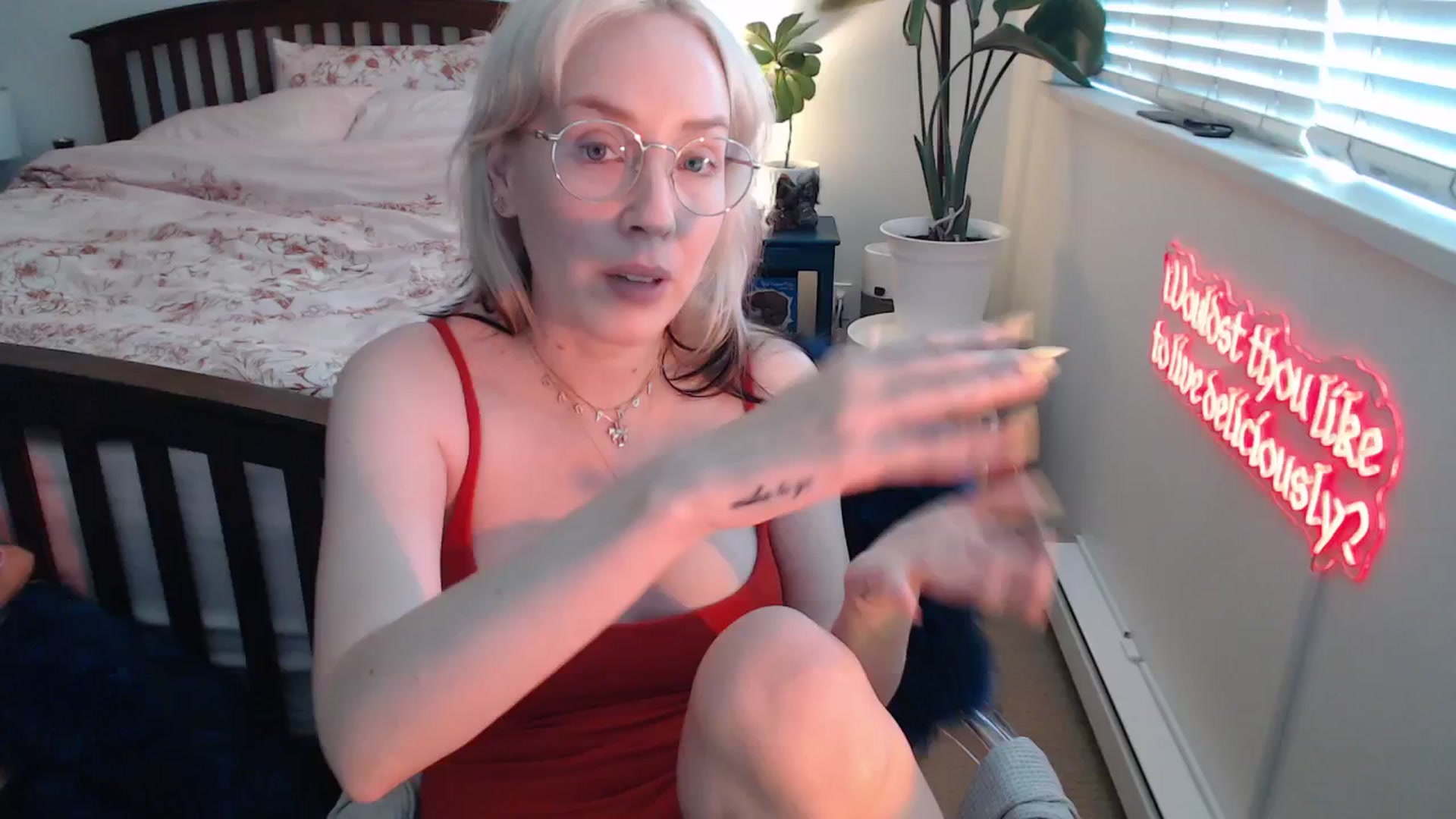 Gallery image thumbnail from NahlaHoney's myfreecams stream on, 07/02/2025, 02:37 image 11 of 20