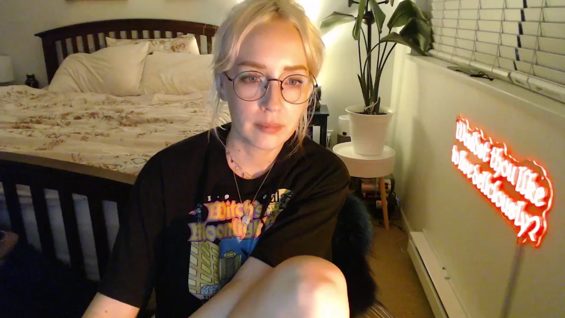 Gallery image thumbnail from NahlaHoney's myfreecams stream on, 07/03/2025, 05:06 image 18 of 20
