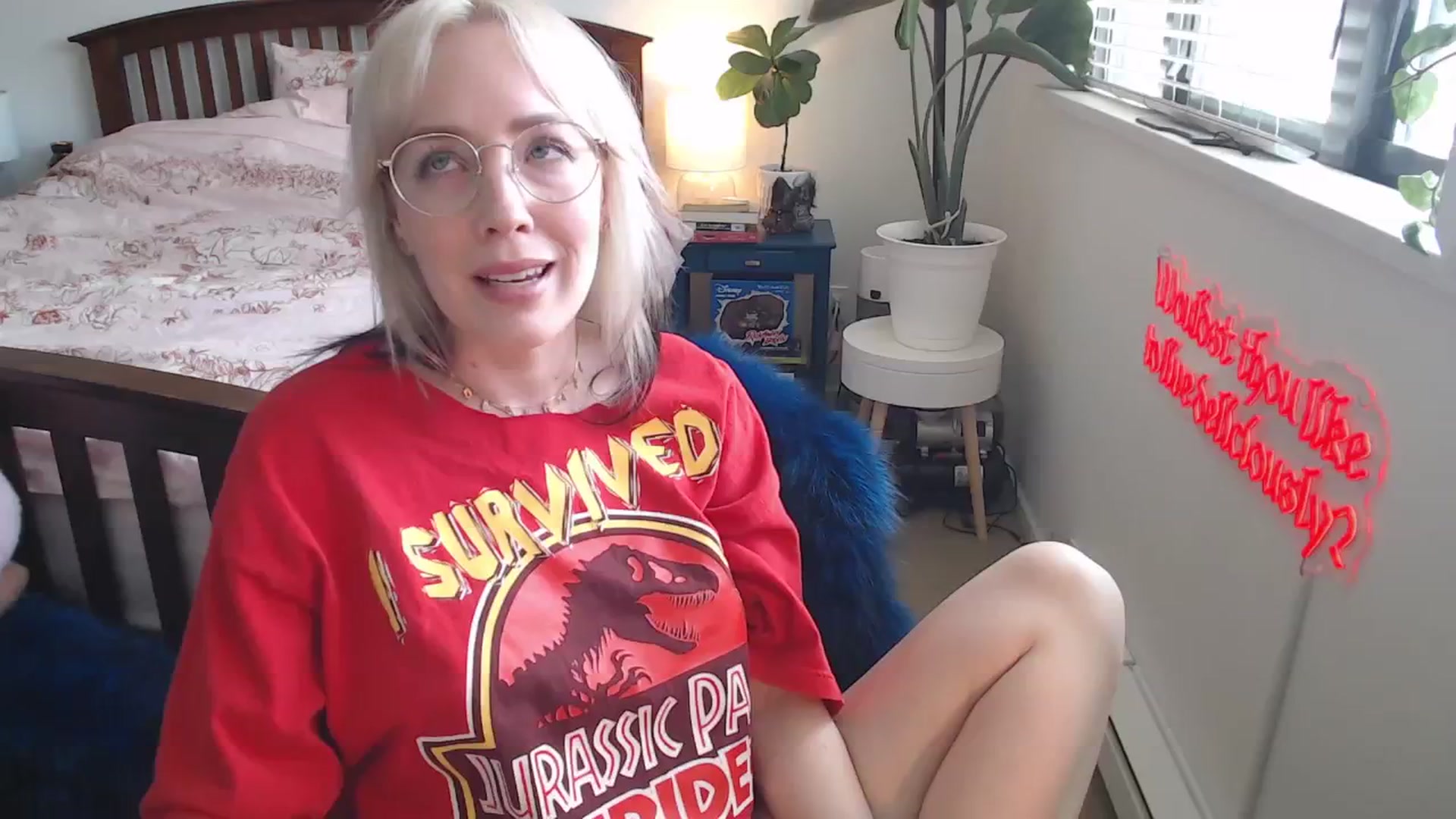 Gallery image thumbnail from NahlaHoney's myfreecams stream on, 07/04/2025, 03:17 image 2 of 20