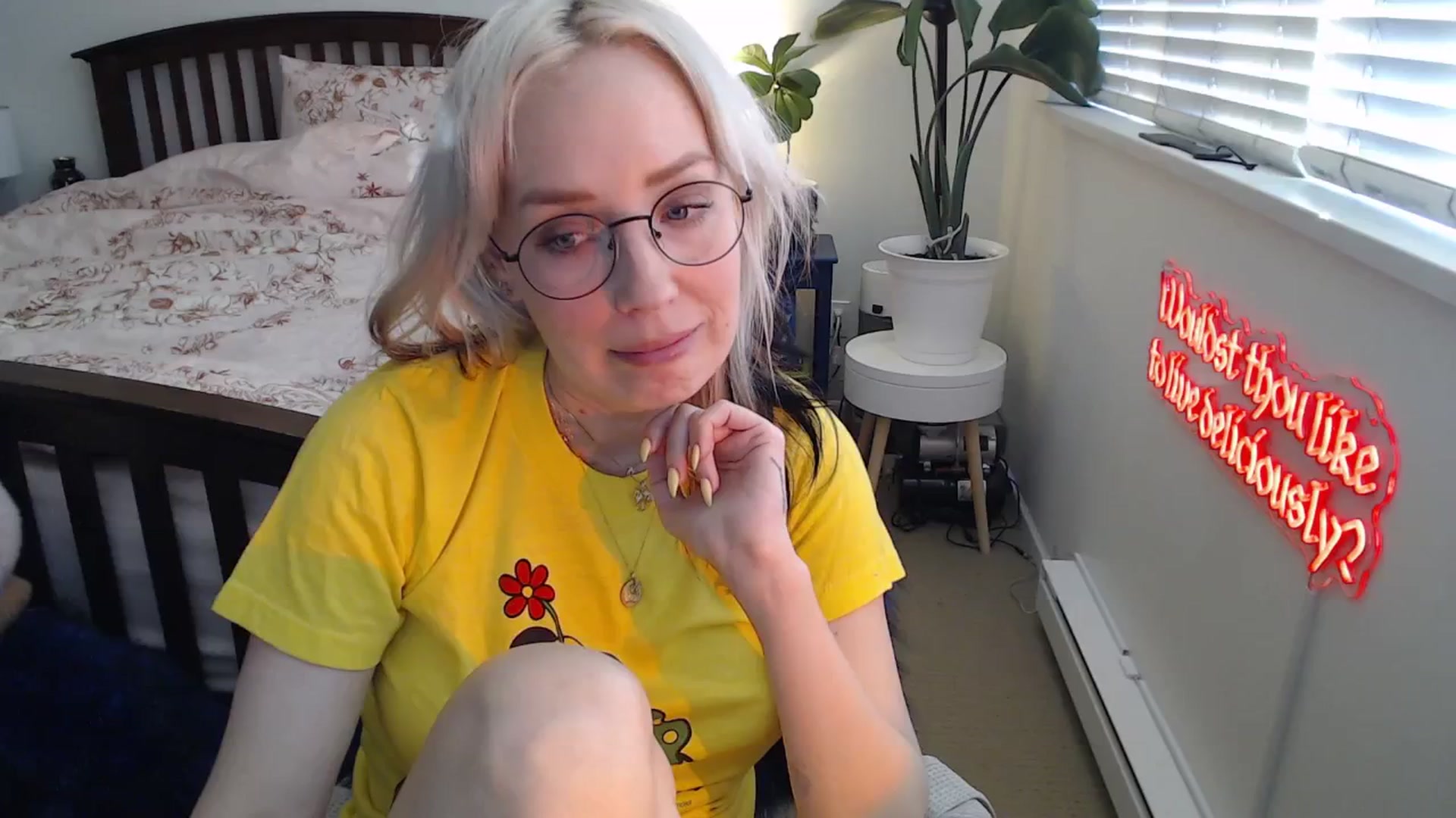 Gallery image thumbnail from NahlaHoney's myfreecams stream on, 07/07/2025, 03:25 image 14 of 20