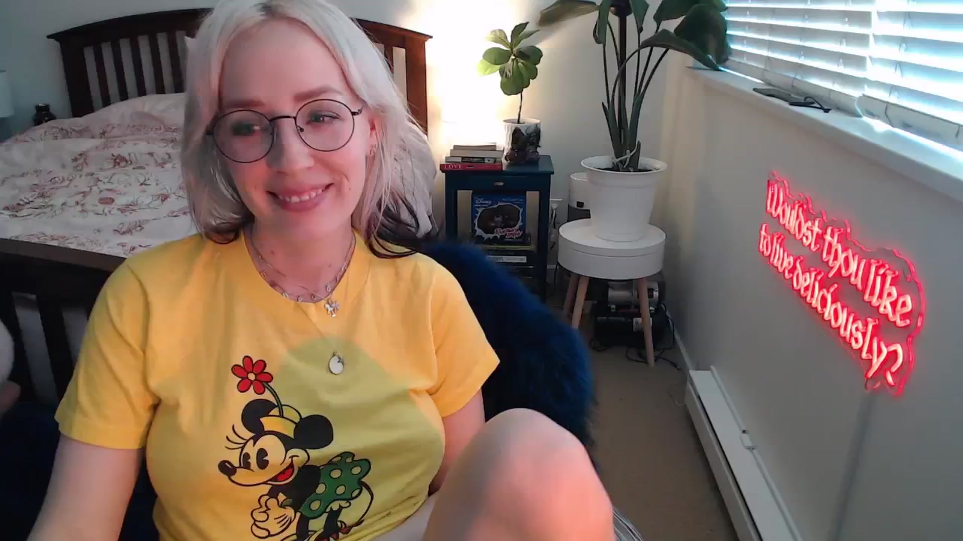 Gallery image thumbnail from NahlaHoney's myfreecams stream on, 07/07/2025, 03:25 image 10 of 20