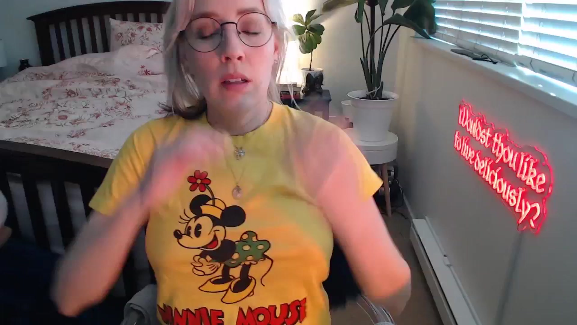Gallery image thumbnail from NahlaHoney's myfreecams stream on, 07/07/2025, 03:25 image 5 of 20
