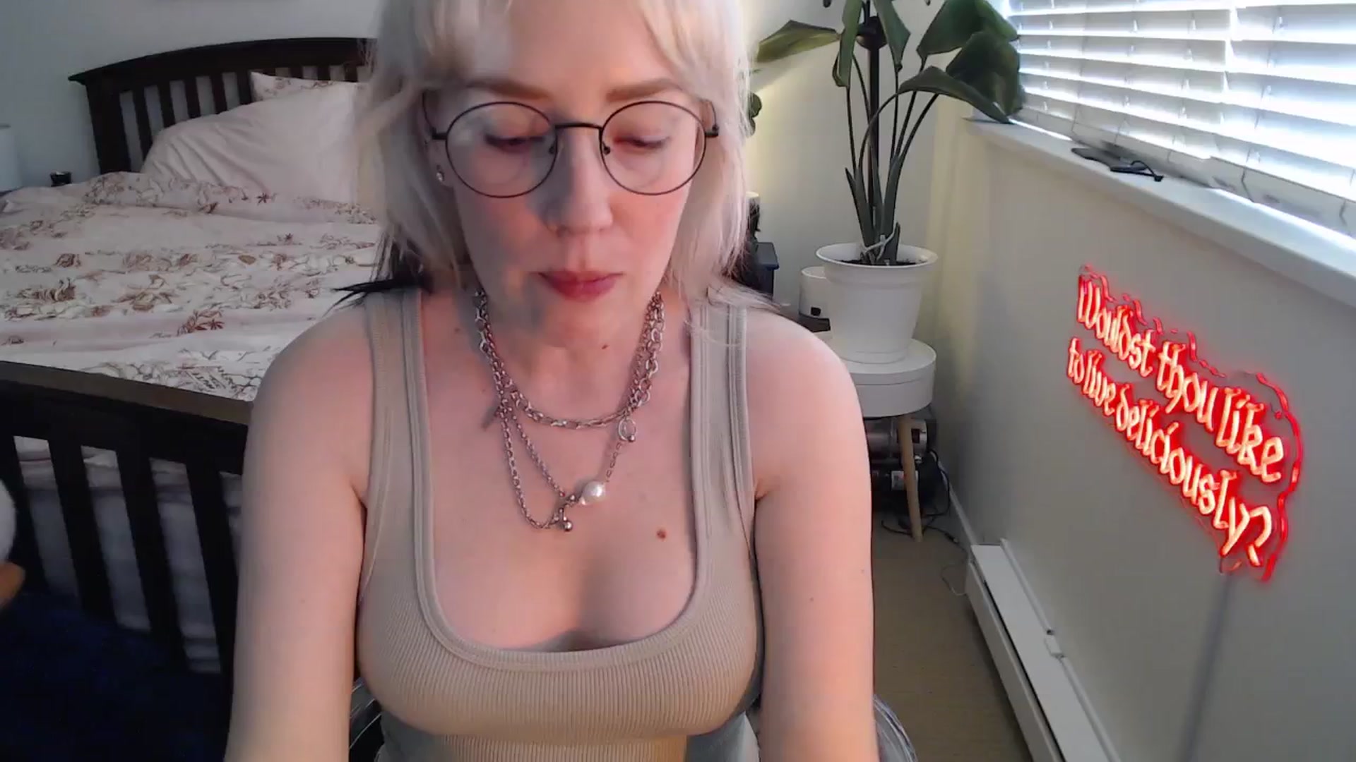 Gallery image thumbnail from NahlaHoney's myfreecams stream on, 07/08/2025, 02:55 image 19 of 20