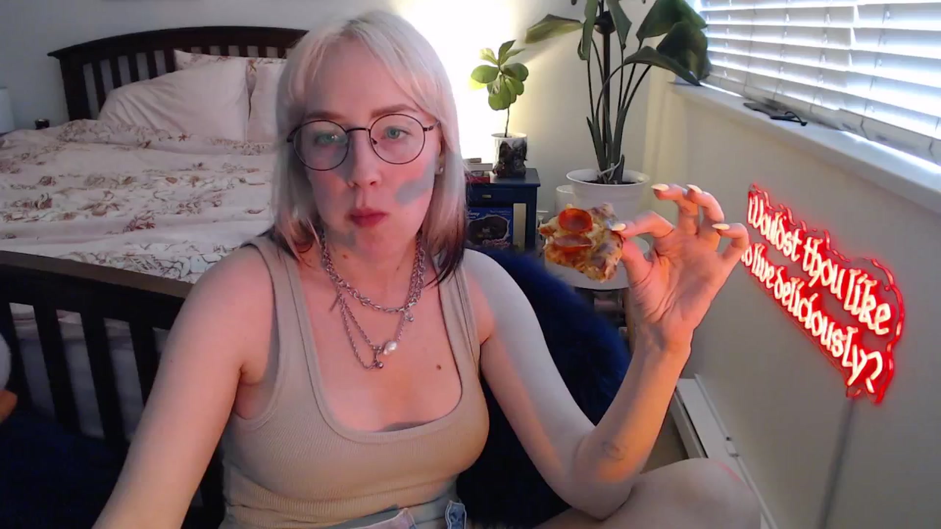 Gallery image thumbnail from NahlaHoney's myfreecams stream on, 07/08/2025, 02:55 image 16 of 20