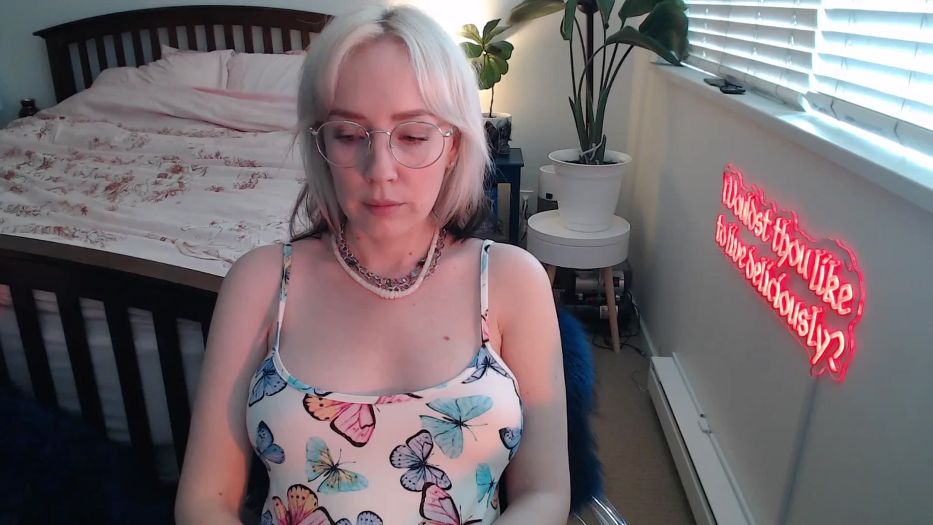 Gallery image thumbnail from NahlaHoney's myfreecams stream on, 07/12/2025, 02:25 image 9 of 20