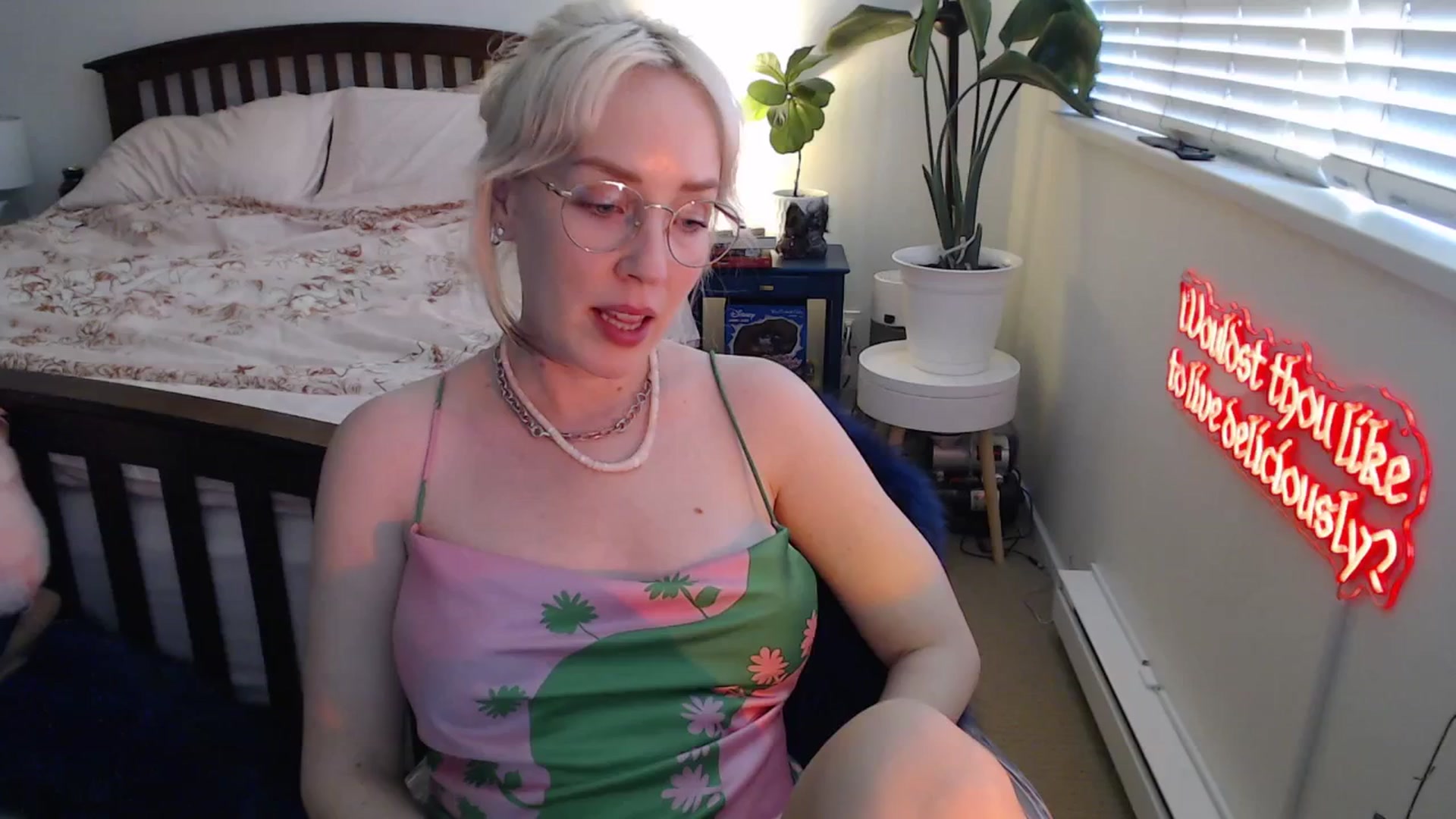 Gallery image thumbnail from NahlaHoney's myfreecams stream on, 07/16/2025, 02:50 image 16 of 20