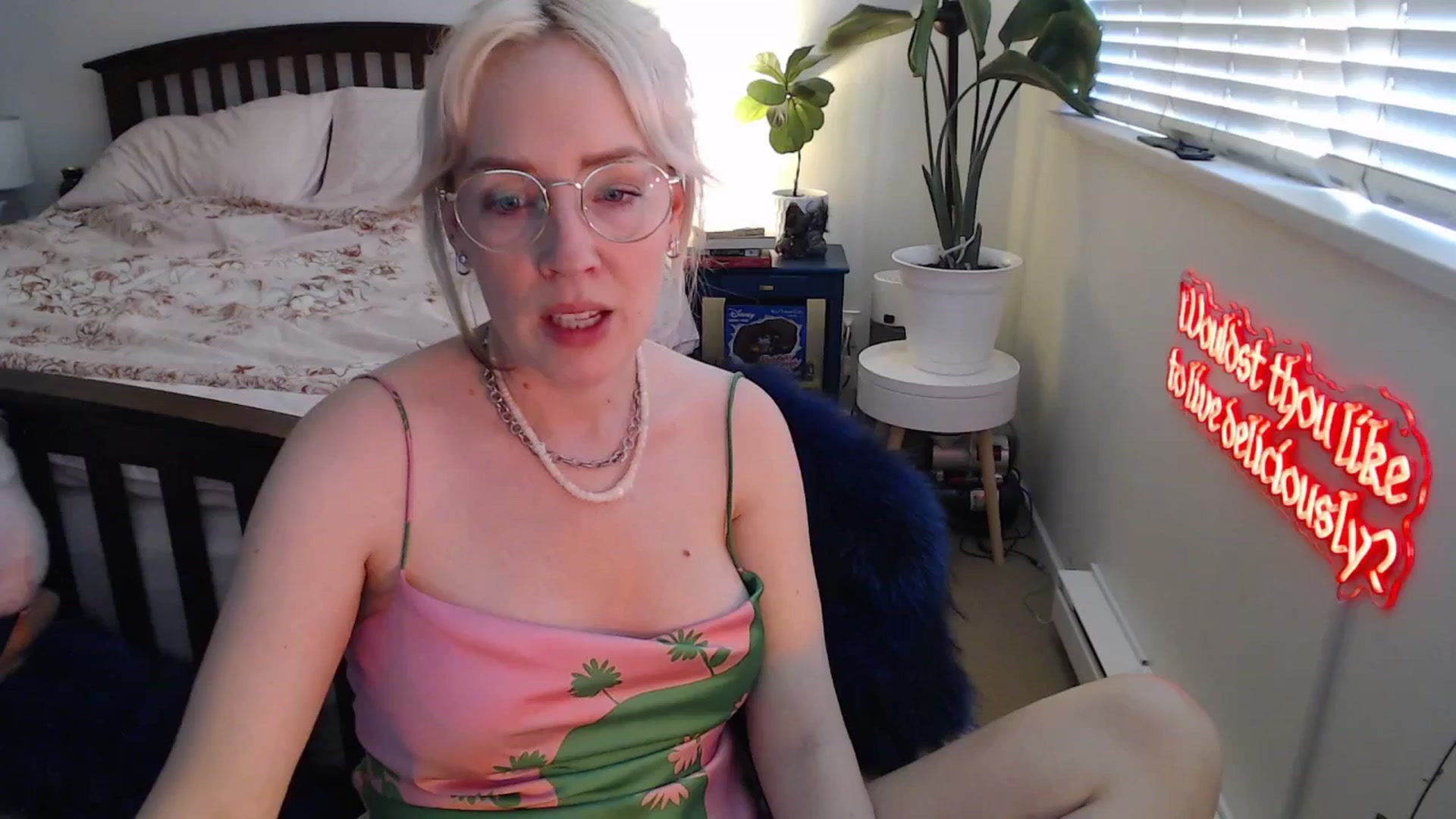 Gallery image thumbnail from NahlaHoney's myfreecams stream on, 07/16/2025, 02:50 image 18 of 20