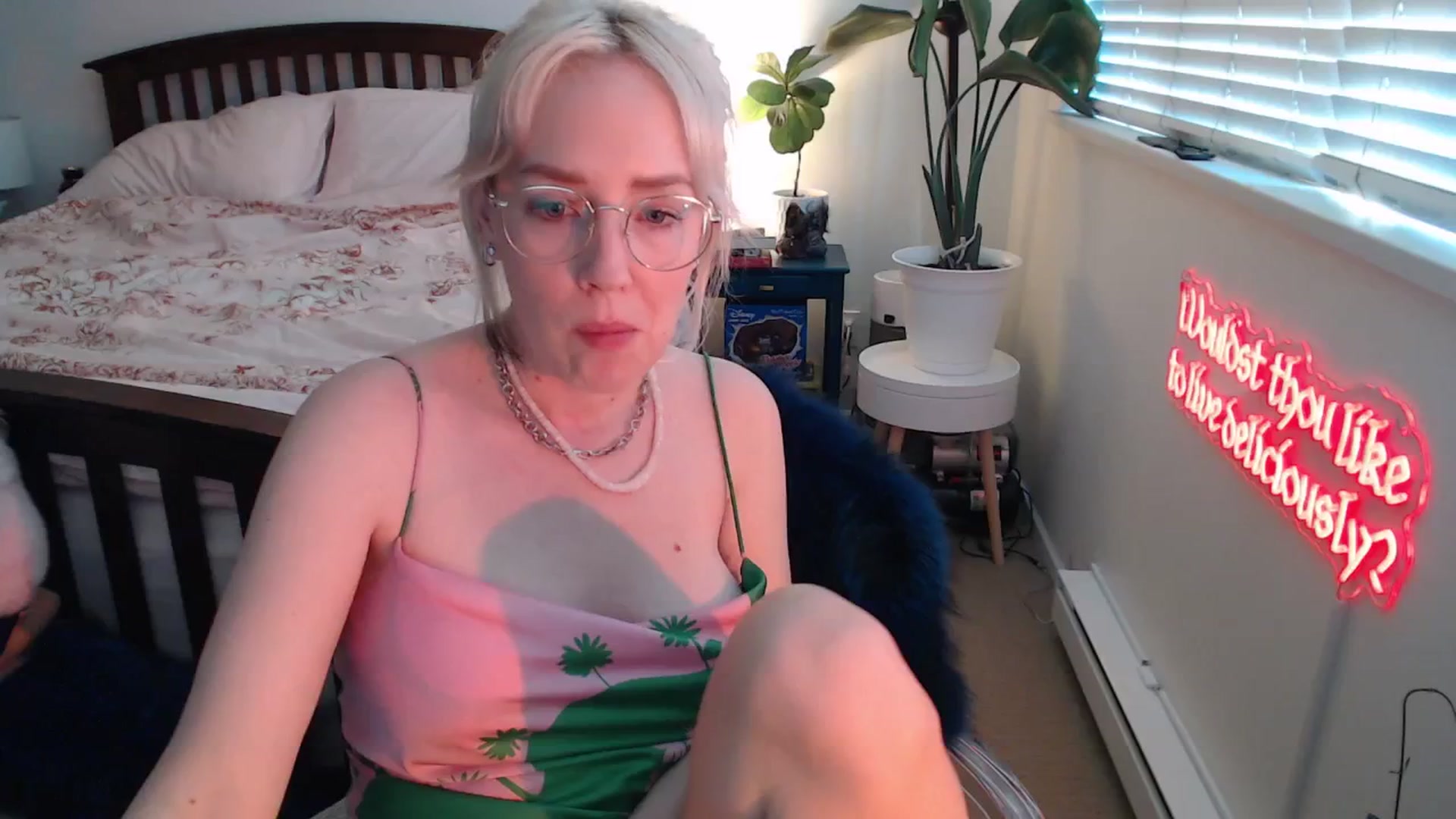 Gallery image thumbnail from NahlaHoney's myfreecams stream on, 07/16/2025, 02:50 image 10 of 20