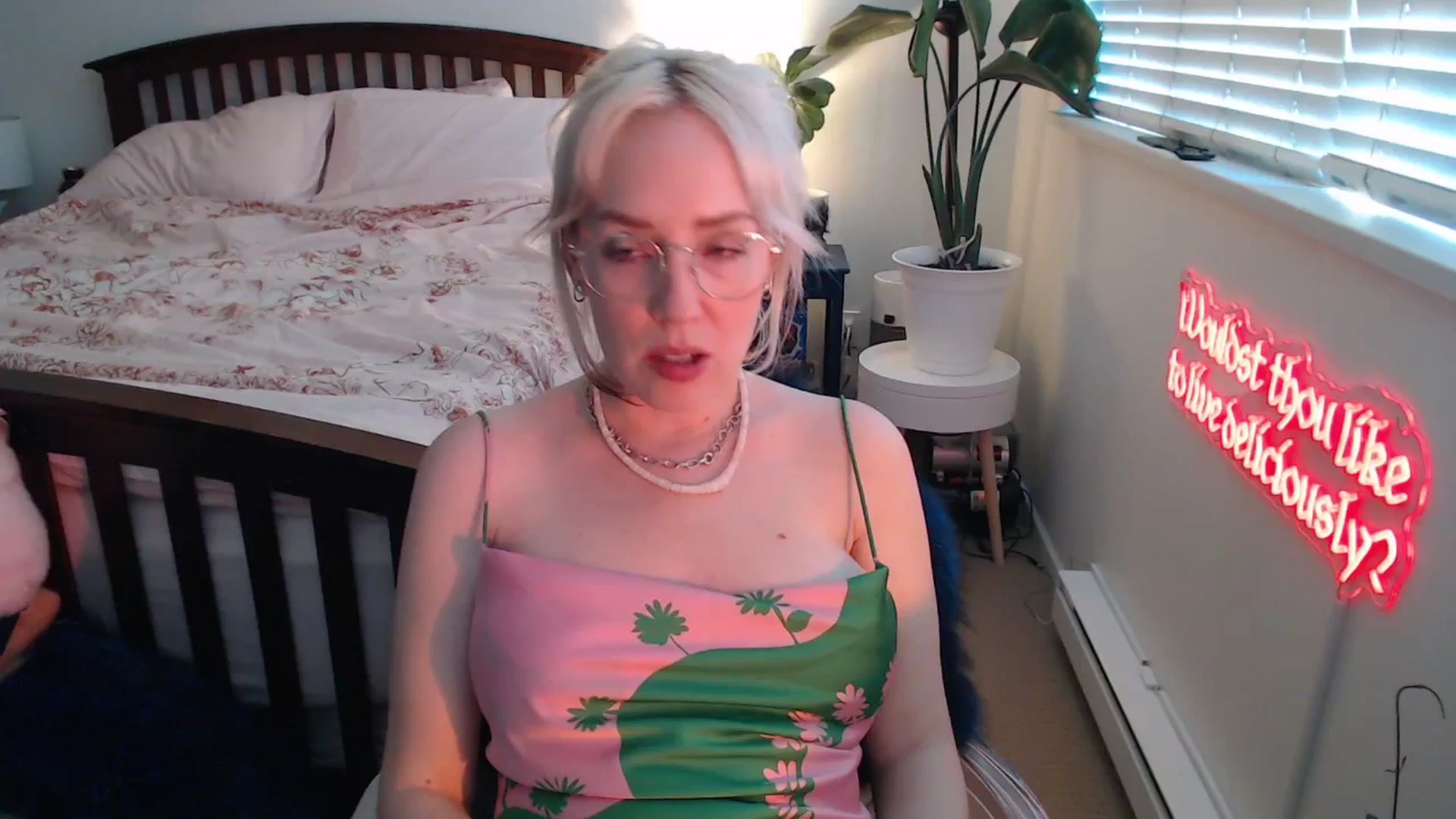 Gallery image thumbnail from NahlaHoney's myfreecams stream on, 07/16/2025, 02:50 image 9 of 20