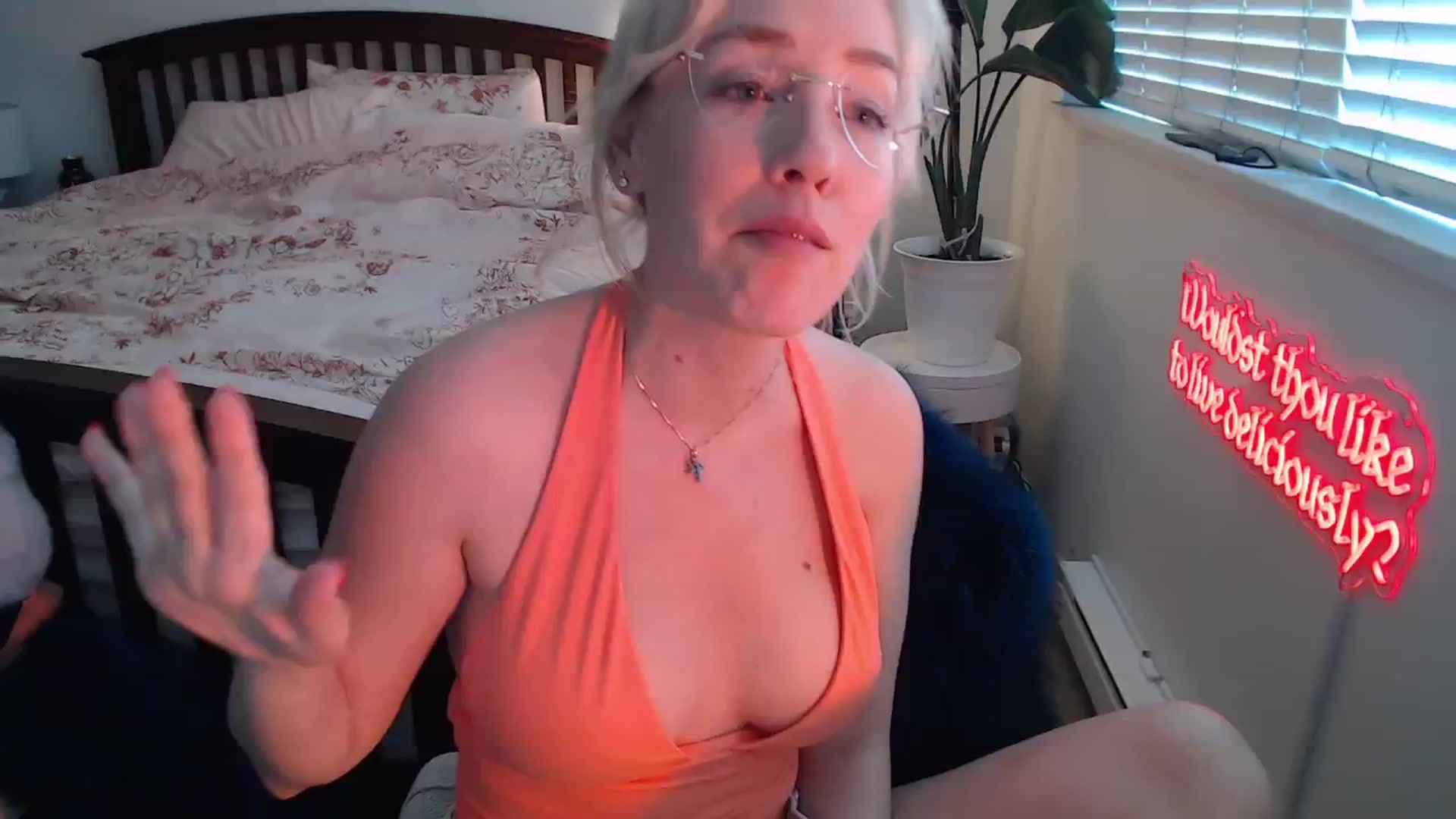Gallery image thumbnail from NahlaHoney's myfreecams stream on, 07/24/2025, 02:26 image 8 of 20
