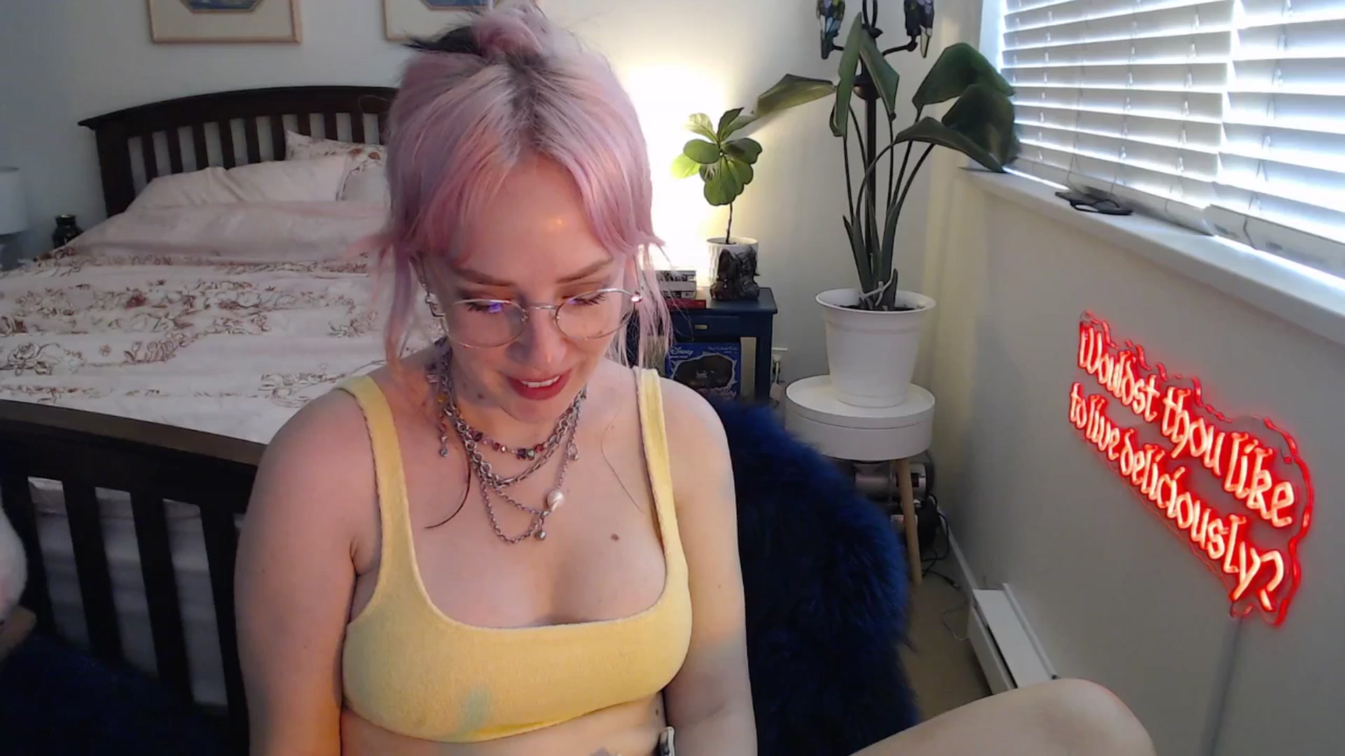 Gallery image thumbnail from NahlaHoney's myfreecams stream on, 07/25/2025, 03:51 image 11 of 20