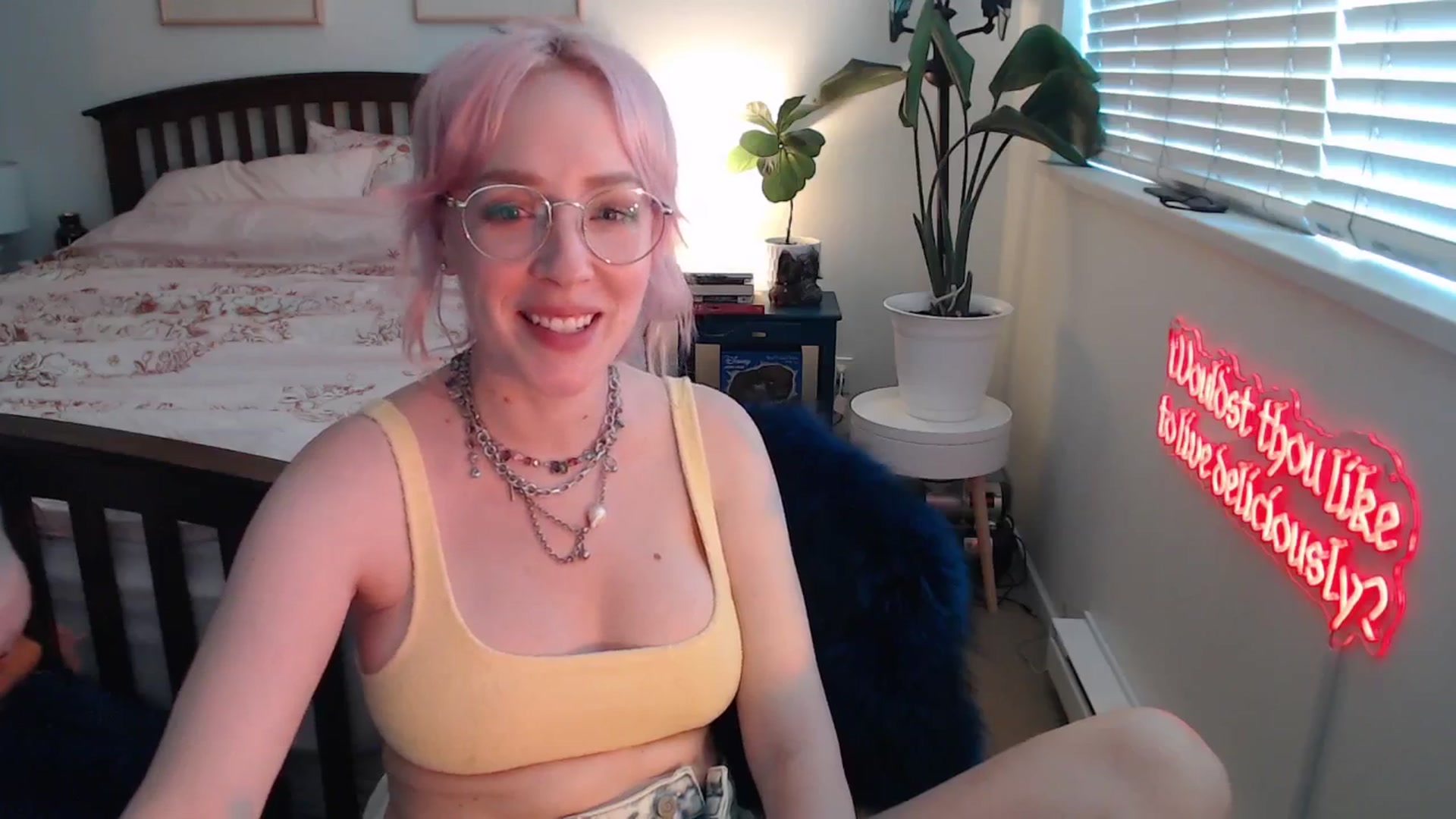 Gallery image thumbnail from NahlaHoney's myfreecams stream on, 07/25/2025, 03:51 image 7 of 20