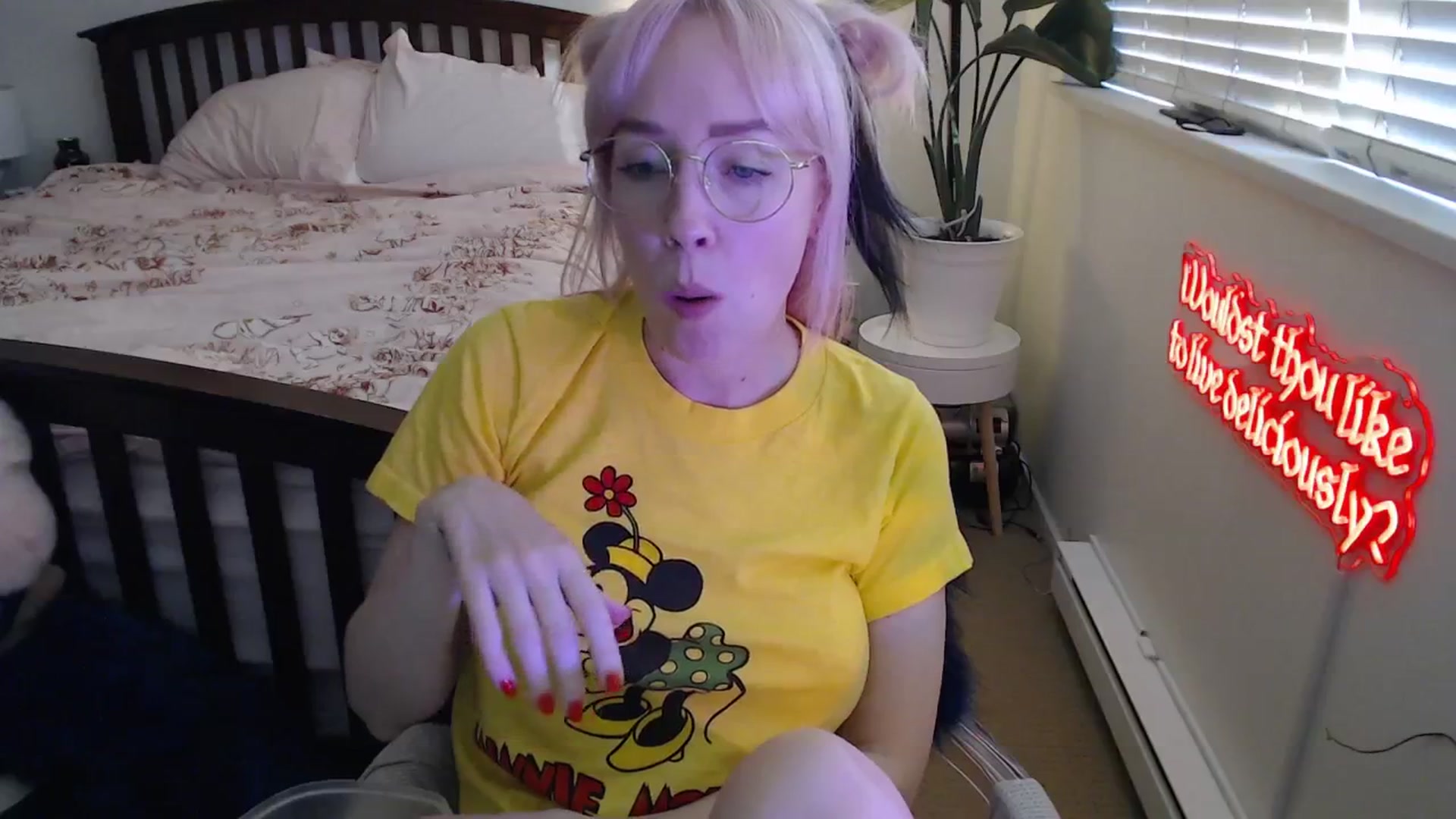 Gallery image thumbnail from NahlaHoney's myfreecams stream on, 07/29/2025, 03:19 image 15 of 20