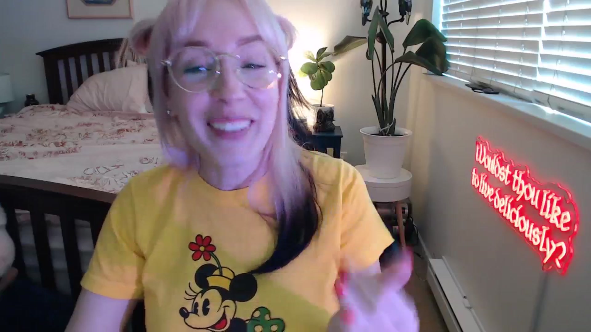 Gallery image thumbnail from NahlaHoney's myfreecams stream on, 07/29/2025, 03:19 image 10 of 20