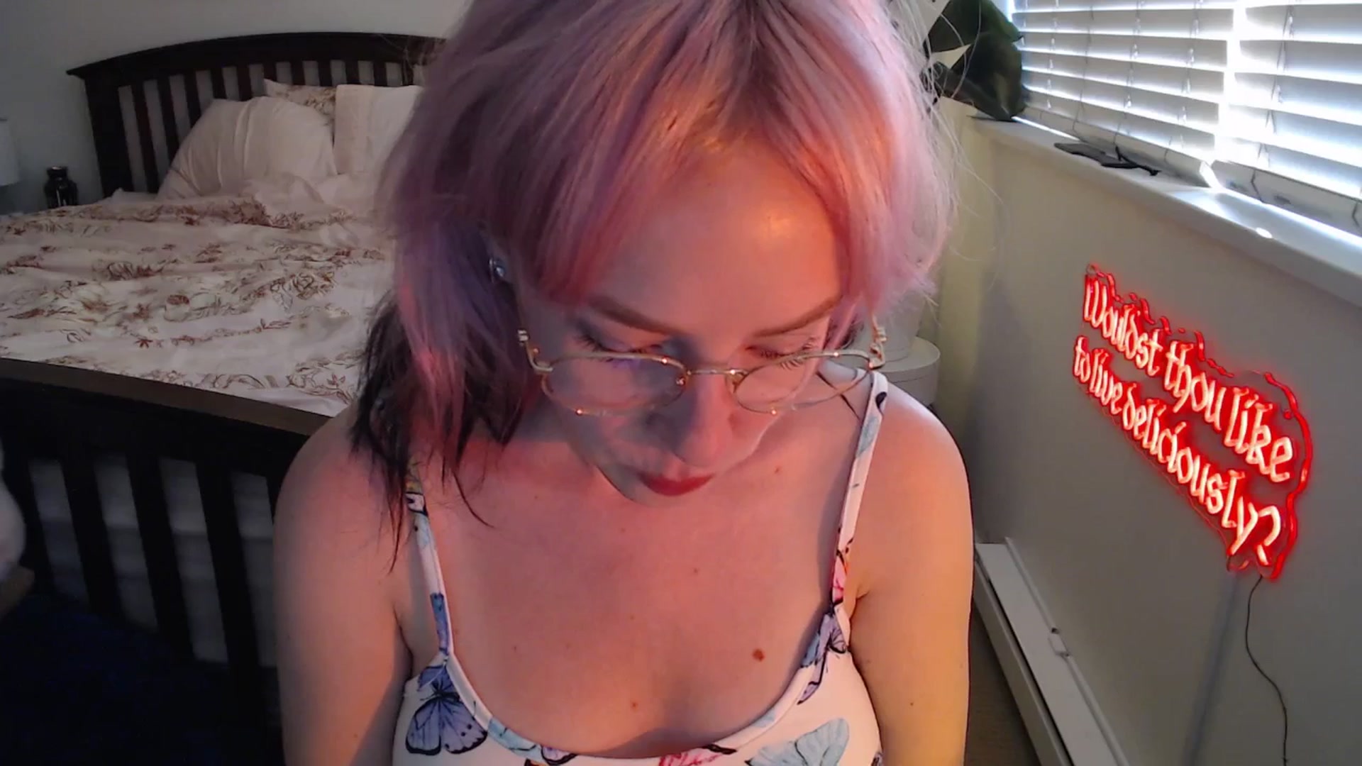 Gallery image thumbnail from NahlaHoney's myfreecams stream on, 07/31/2025, 03:13 image 15 of 20