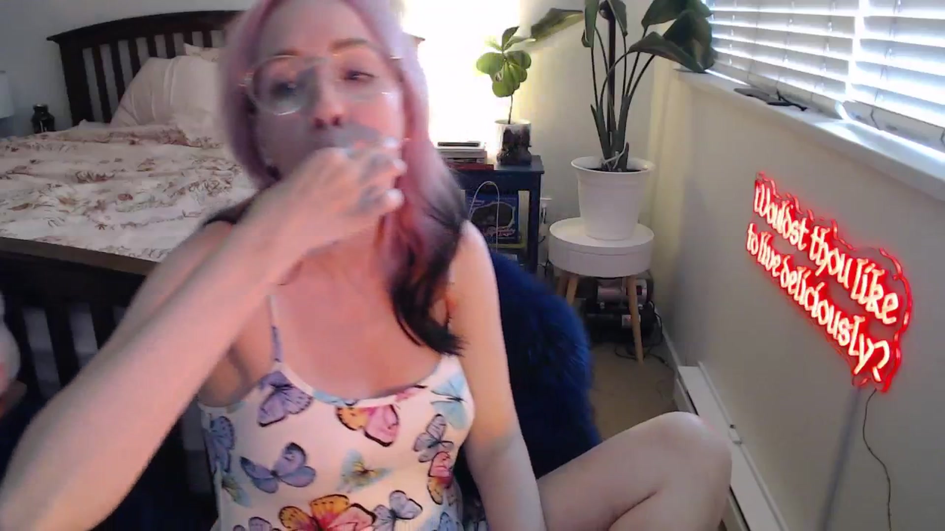 Gallery image thumbnail from NahlaHoney's myfreecams stream on, 07/31/2025, 03:13 image 8 of 20