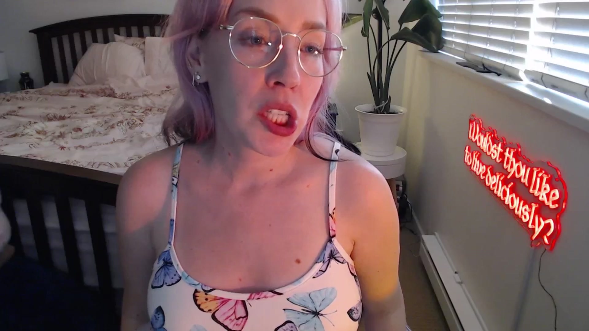 Gallery image thumbnail from NahlaHoney's myfreecams stream on, 07/31/2025, 03:13 image 14 of 20