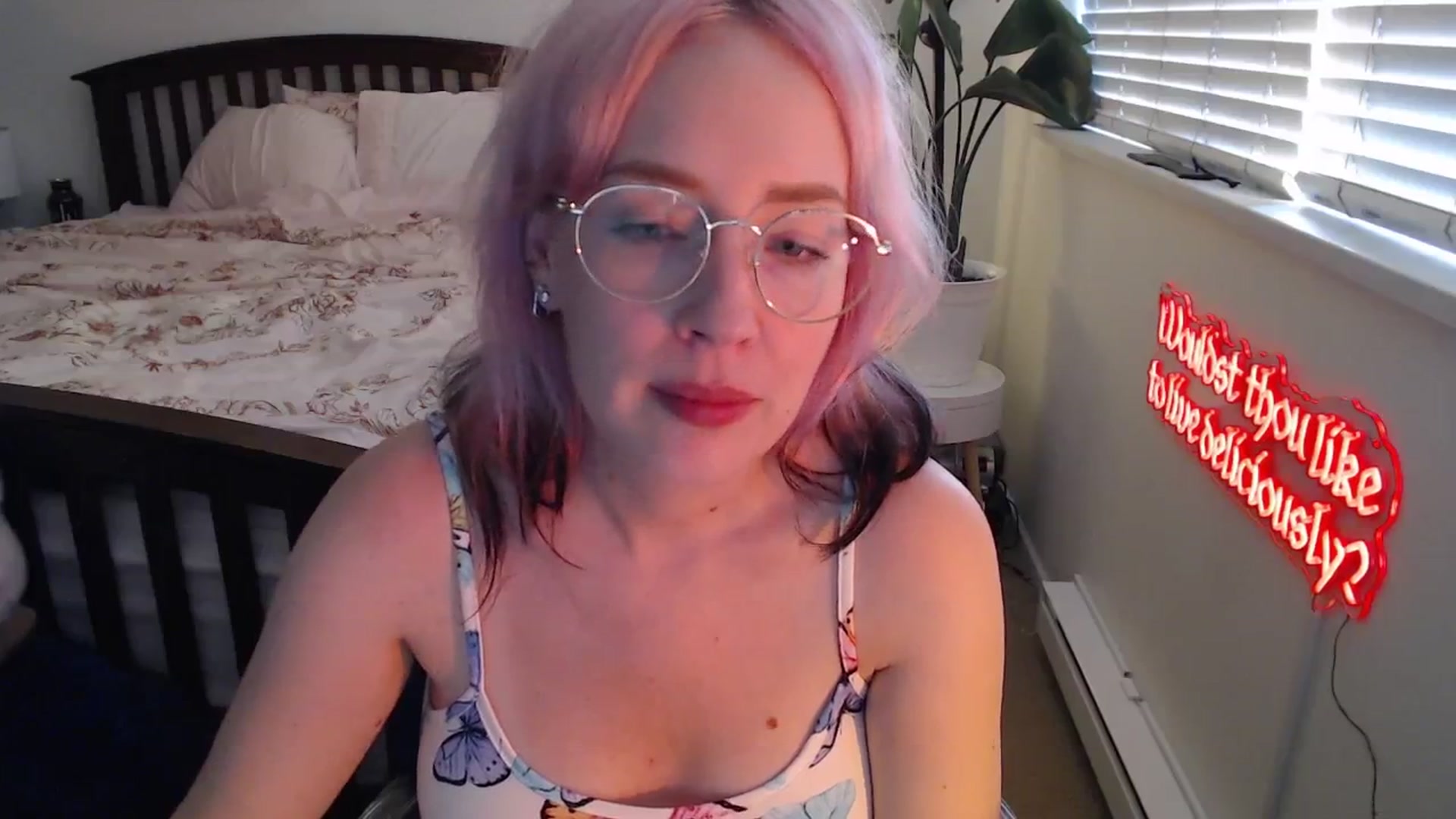 Gallery image thumbnail from NahlaHoney's myfreecams stream on, 07/31/2025, 03:13 image 16 of 20