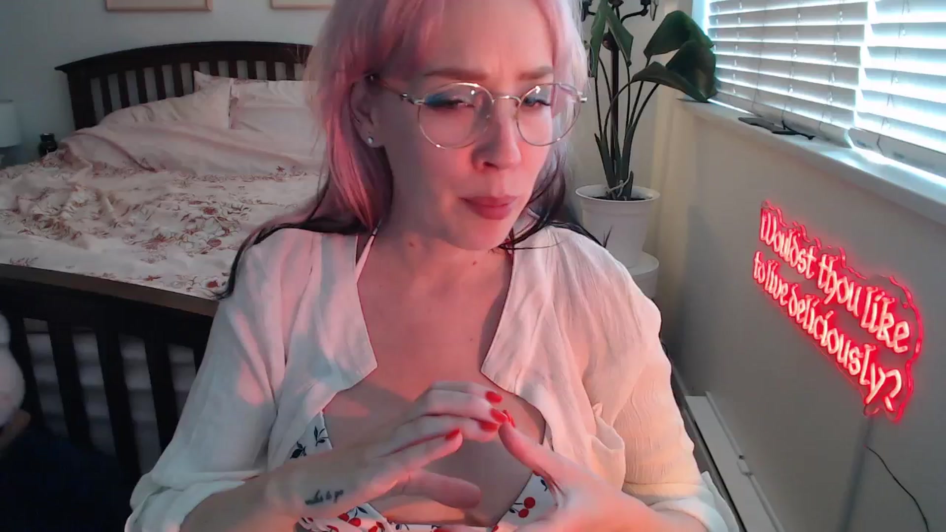 Gallery image thumbnail from NahlaHoney's myfreecams stream on, 08/01/2025, 02:56 image 12 of 20