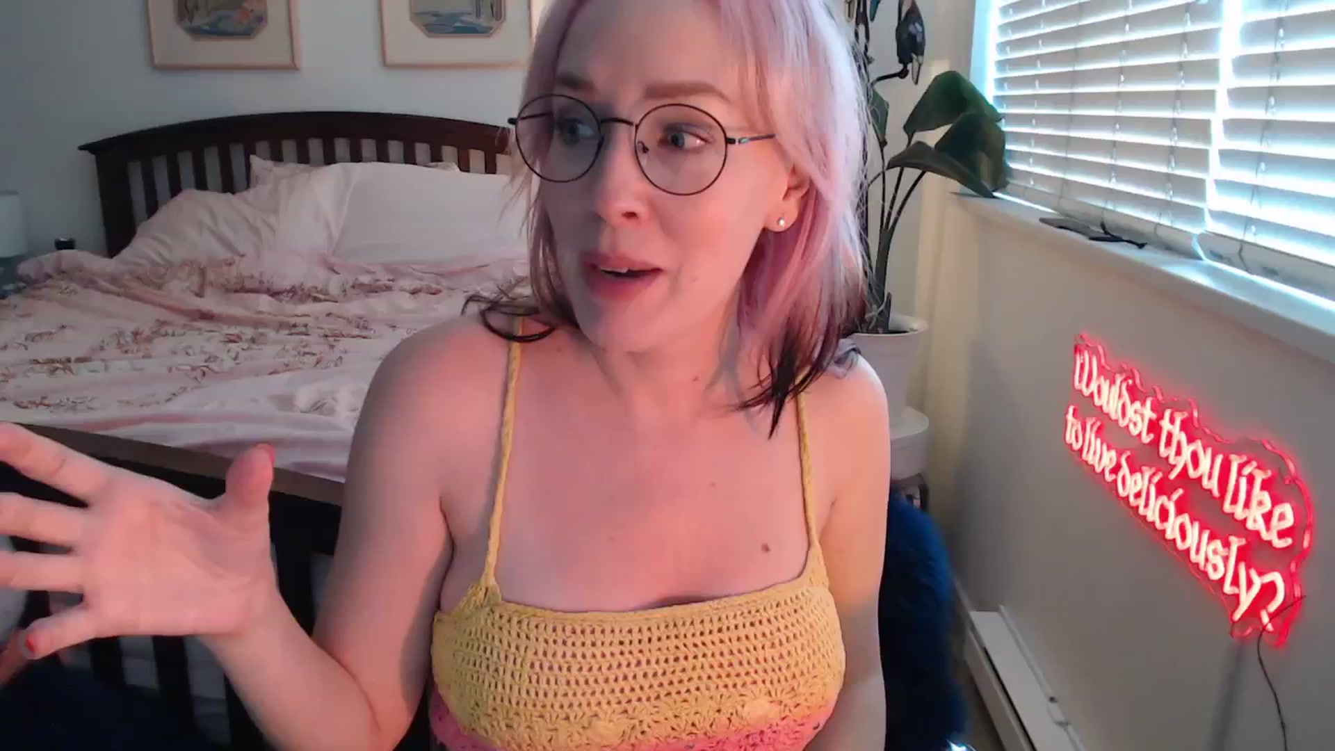 Gallery image thumbnail from NahlaHoney's myfreecams stream on, 08/02/2025, 02:50 image 3 of 20