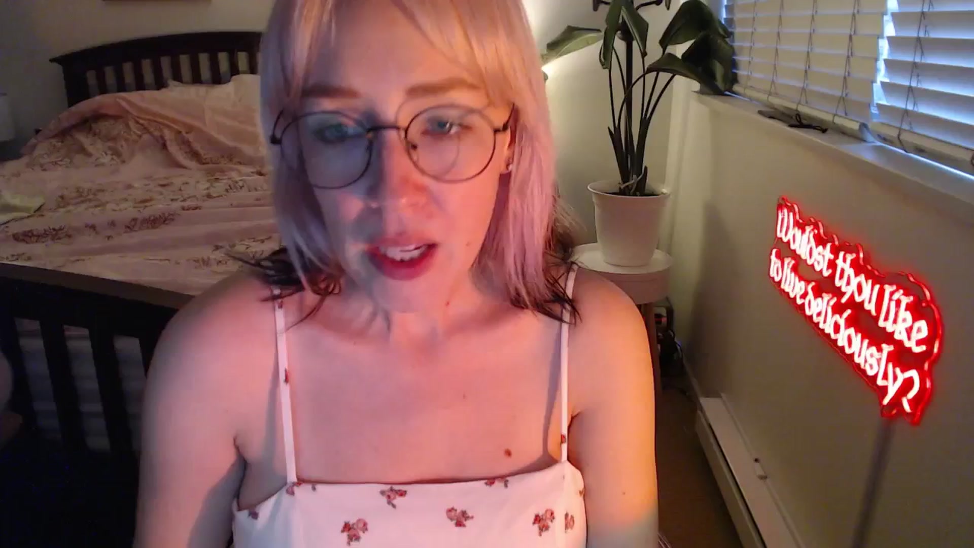 Gallery image thumbnail from NahlaHoney's myfreecams stream on, 08/06/2025, 03:13 image 16 of 20