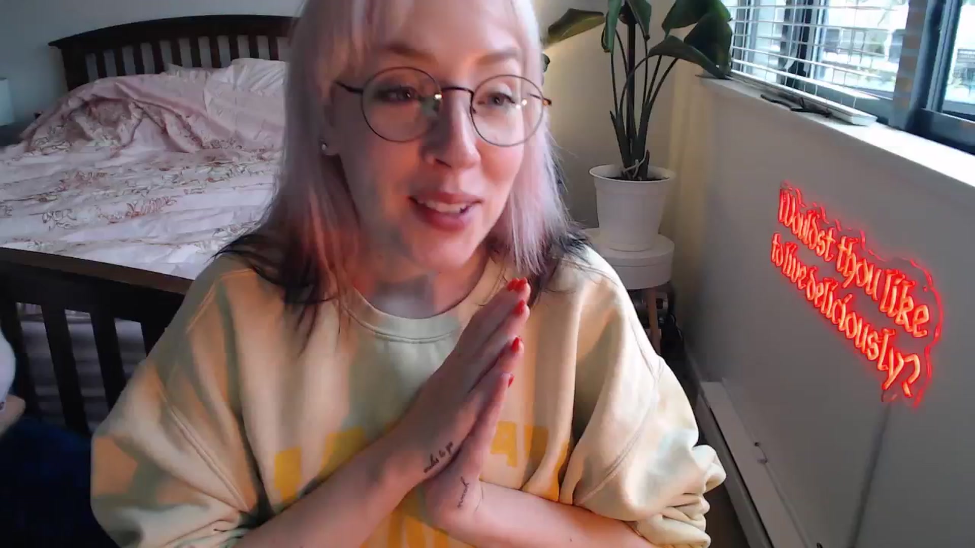 Gallery image thumbnail from NahlaHoney's myfreecams stream on, 08/06/2025, 03:13 image 6 of 20