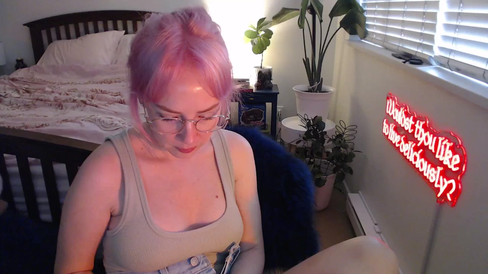 Gallery image thumbnail from NahlaHoney's myfreecams stream on, 08/07/2025, 04:13 image 4 of 20