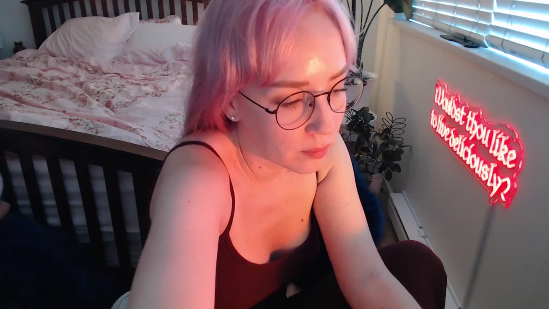 Gallery image thumbnail from NahlaHoney's myfreecams stream on, 08/08/2025, 04:10 image 2 of 20