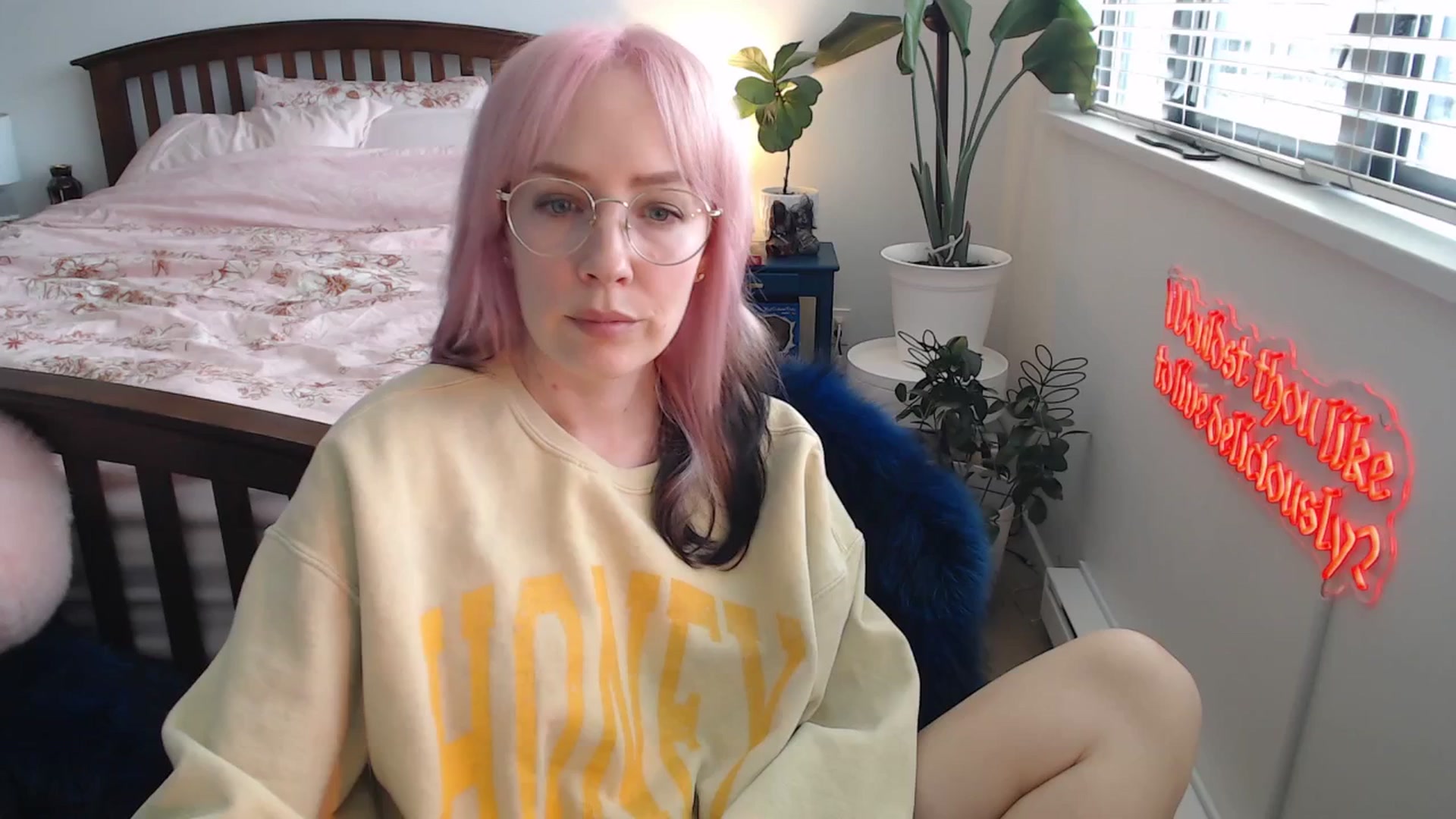Gallery image thumbnail from NahlaHoney's myfreecams stream on, 08/09/2025, 02:40 image 4 of 20