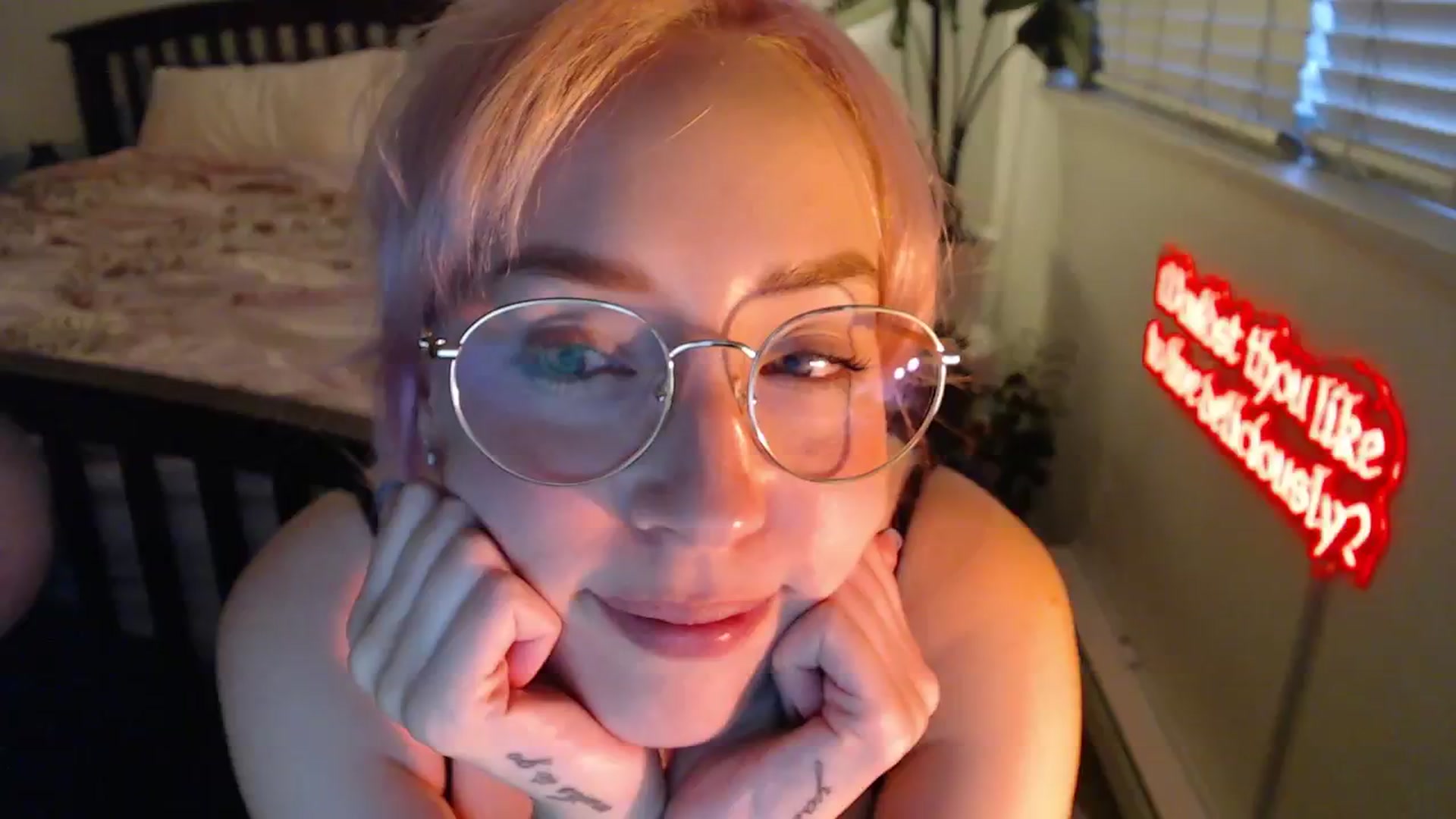 Gallery image thumbnail from NahlaHoney's myfreecams stream on, 08/15/2025, 03:40 image 15 of 20